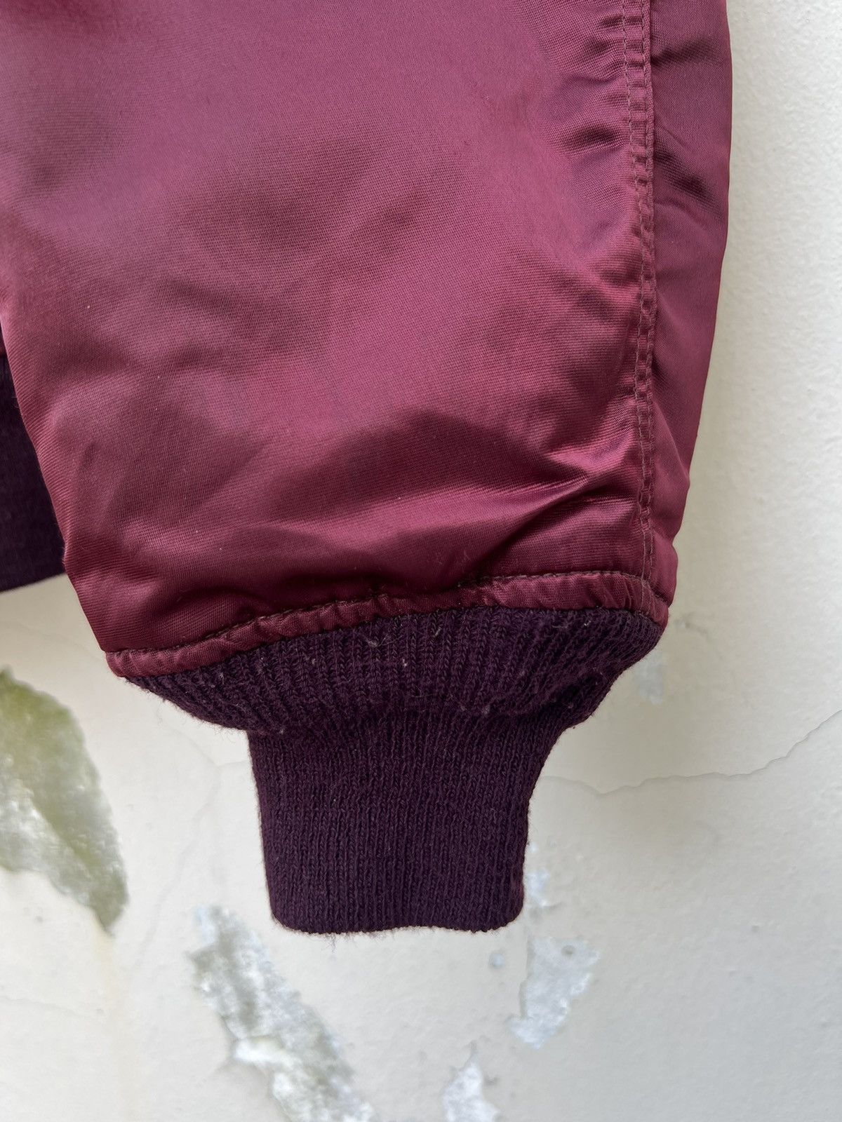 Alpha Industries RARE VTG 80s Corinth MFG Ox Blood MA-1 Flight Bomber Jacket Size US L / EU 52-54 / 3 - 11 Thumbnail