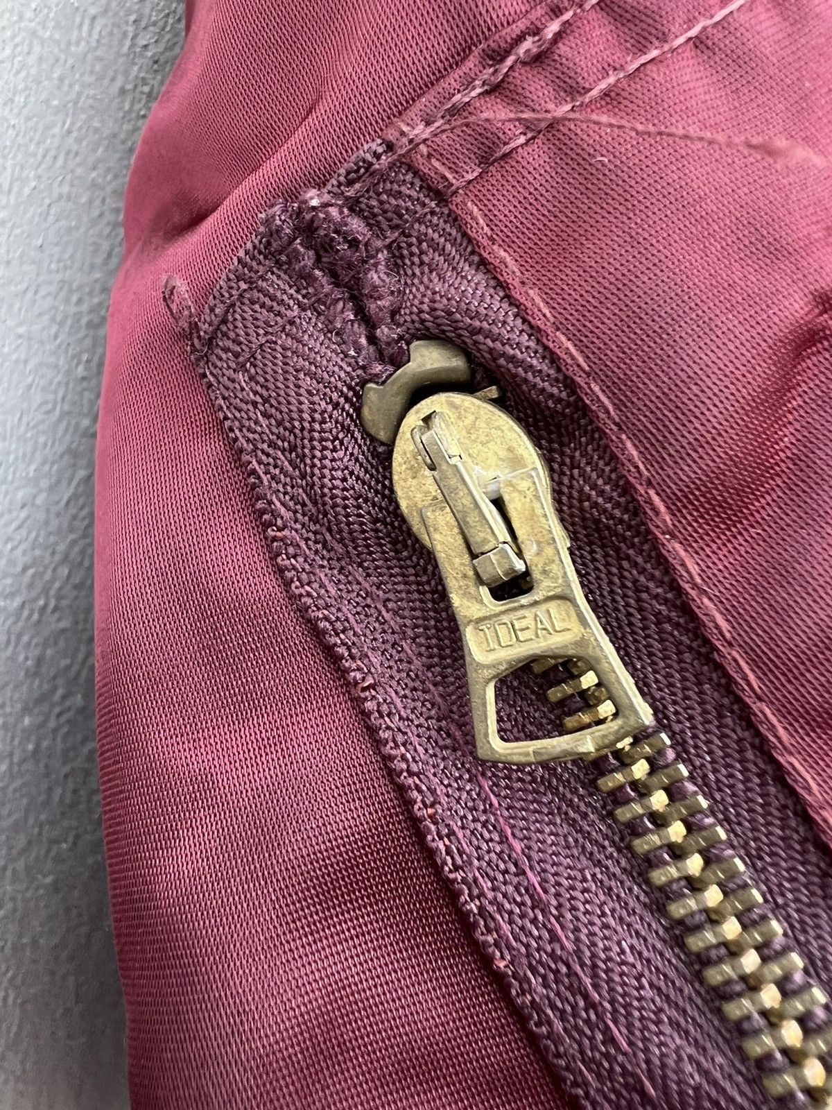 Alpha Industries RARE VTG 80s Corinth MFG Ox Blood MA-1 Flight Bomber Jacket Size US L / EU 52-54 / 3 - 18 Thumbnail