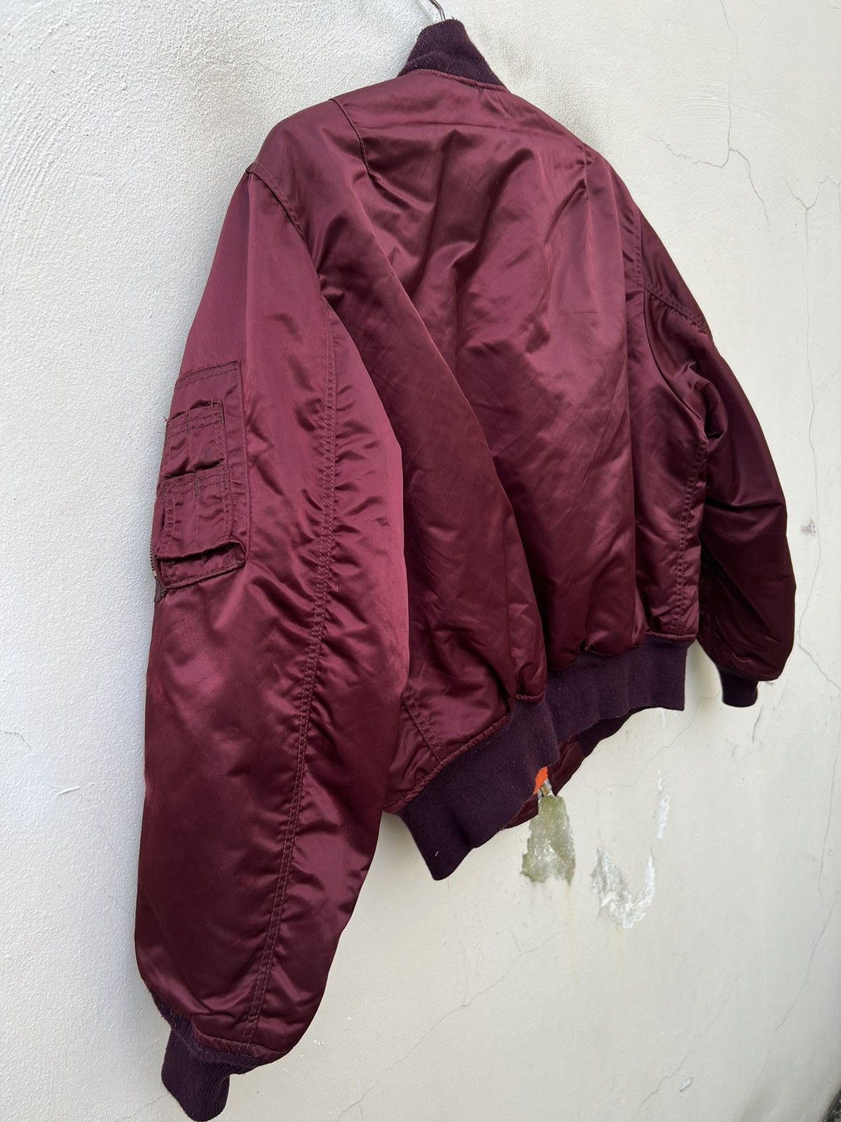 Alpha Industries RARE VTG 80s Corinth MFG Ox Blood MA-1 Flight Bomber Jacket Size US L / EU 52-54 / 3 - 17 Thumbnail