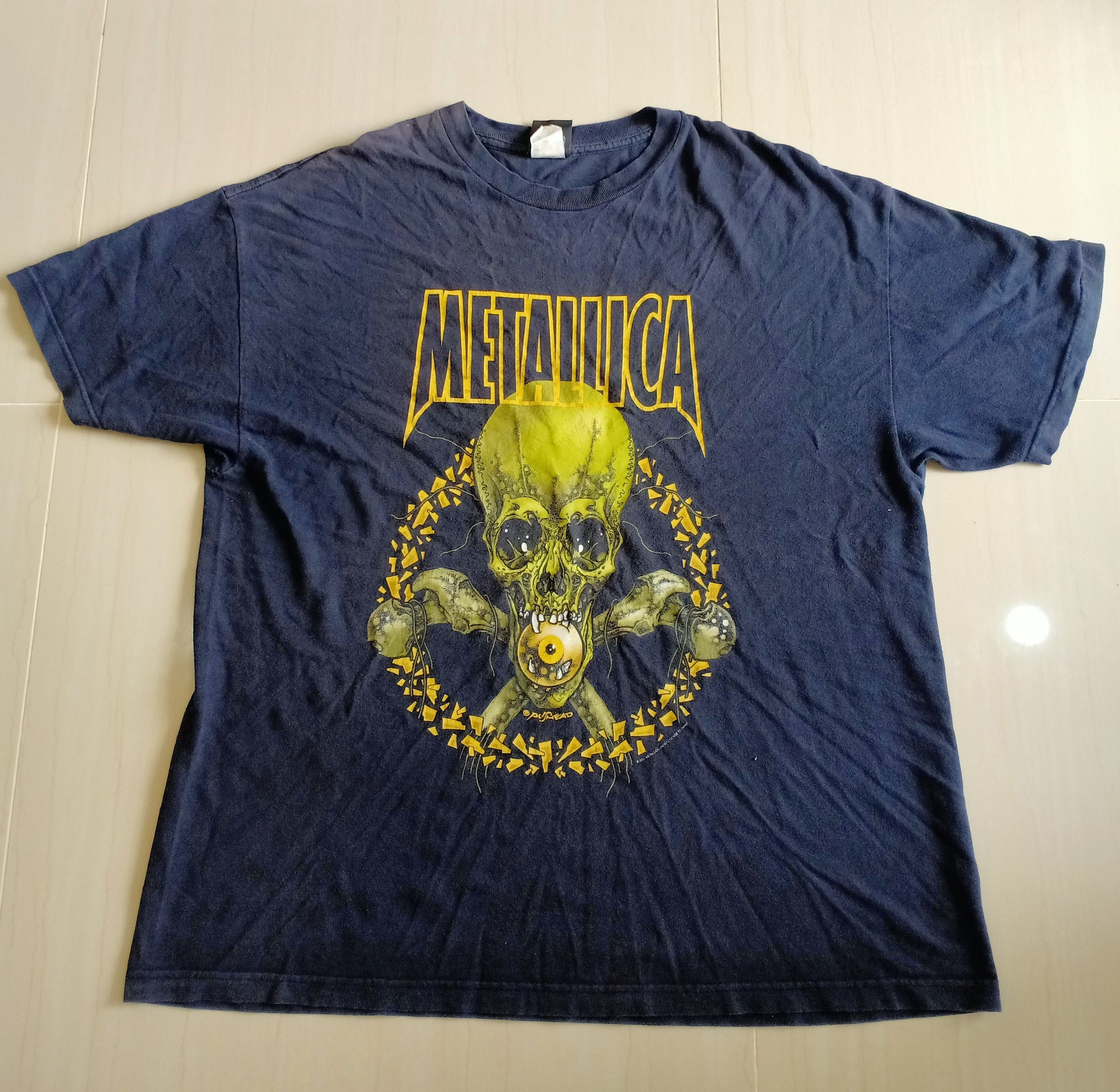 🔥🔥Vintage 2001 Metallica t-shirt No Leaf Clover 🔥🔥