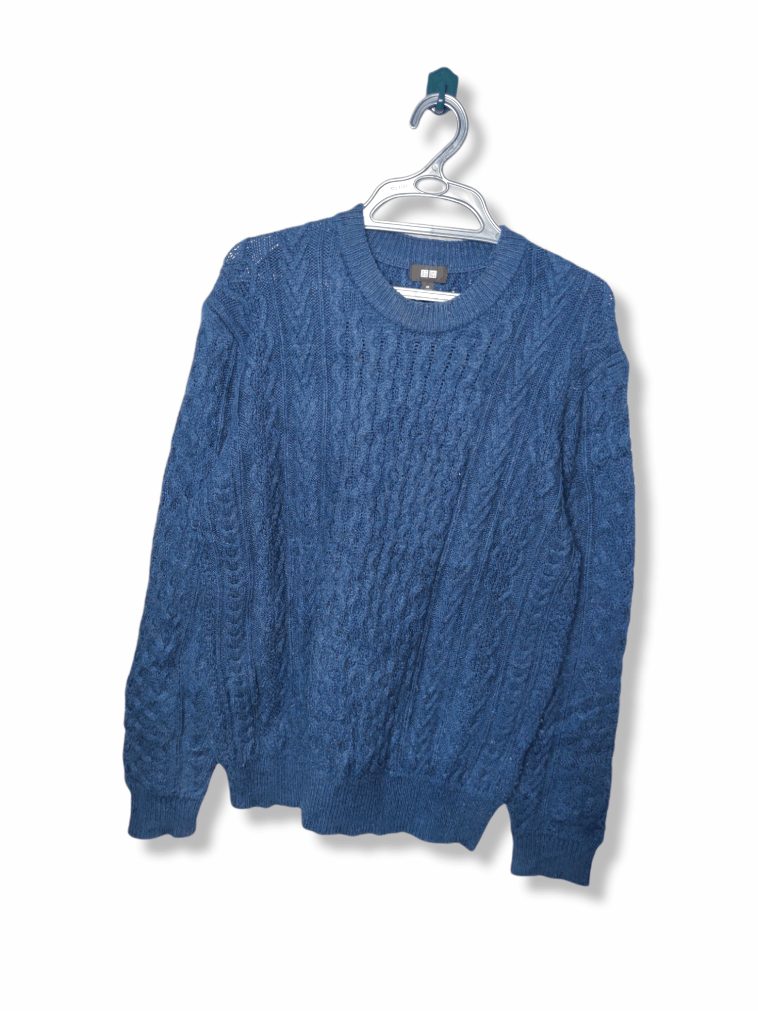 Uniqlo KNIT SWEATER UNIQLO Grailed