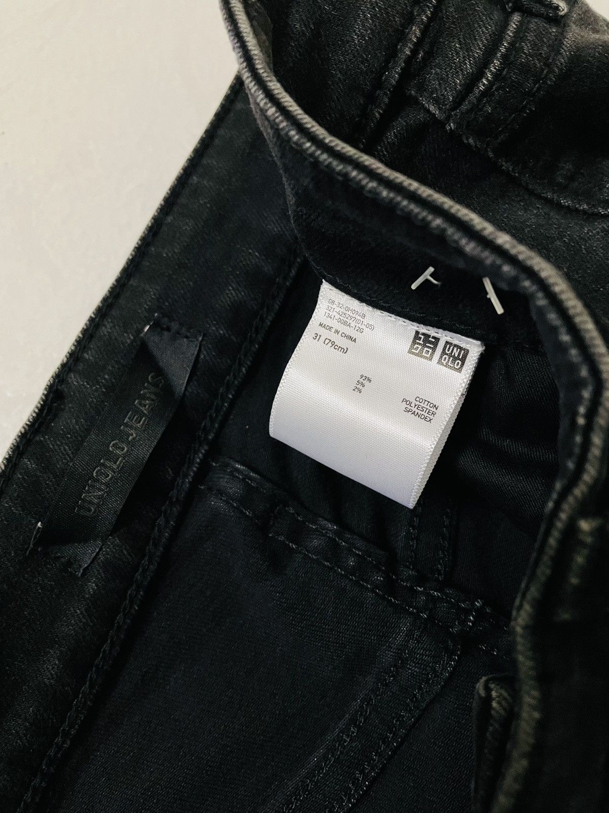 Uniqlo Distressed Denim Uniqlo Skiny Fit Size US 30 / EU 46 - 10 Thumbnail