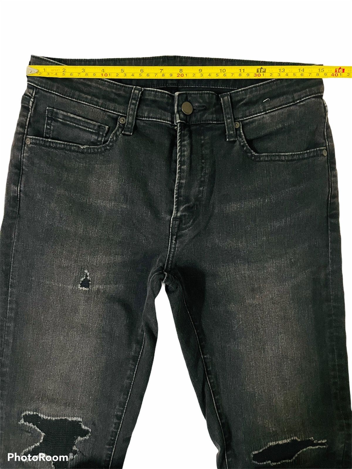 Uniqlo Distressed Denim Uniqlo Skiny Fit Size US 30 / EU 46 - 3 Thumbnail