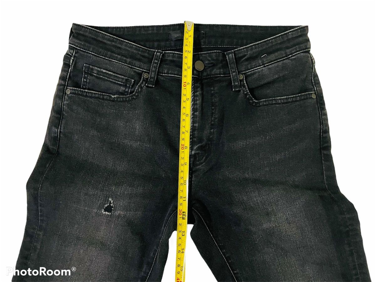 Uniqlo Distressed Denim Uniqlo Skiny Fit Size US 30 / EU 46 - 4 Thumbnail