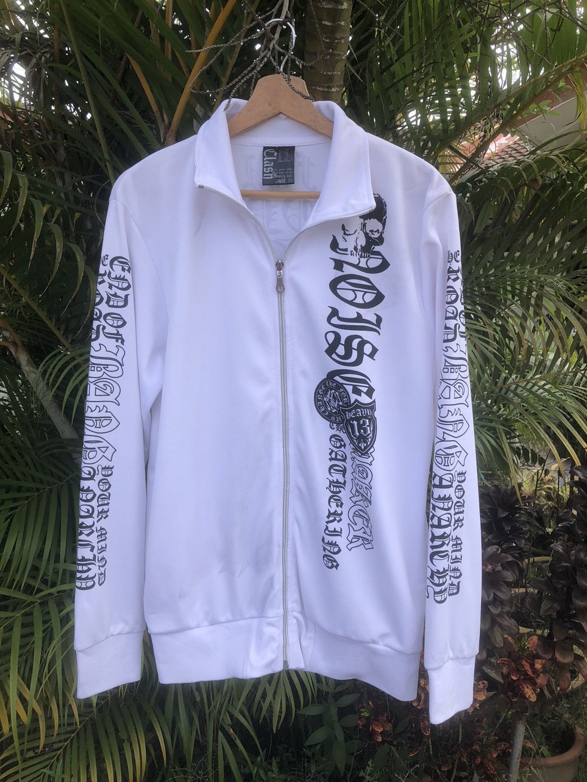 Japanese Brand Last Drop🔥Rare🔥Japanese Clash Ahead Track Shirt Like DogTown Size US L / EU 52-54 / 3 - 3 Thumbnail