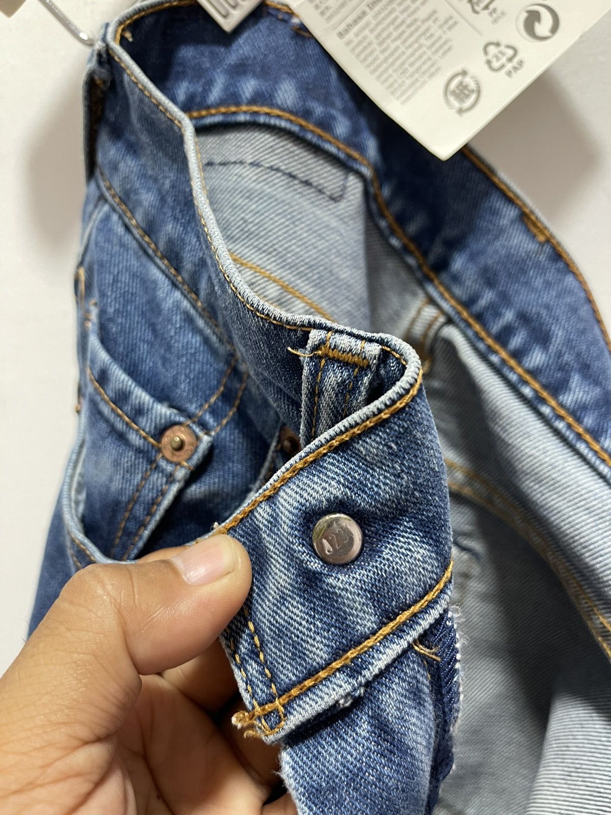 Levi's × Levi's Made & Crafted × Levi's Vintage Clothing VINTAGE LEVIS 508 STAMP BUTTON J23 DISTRESSED DENIM JEANS Size 24" / US 00 / IT 34 - 17 Thumbnail