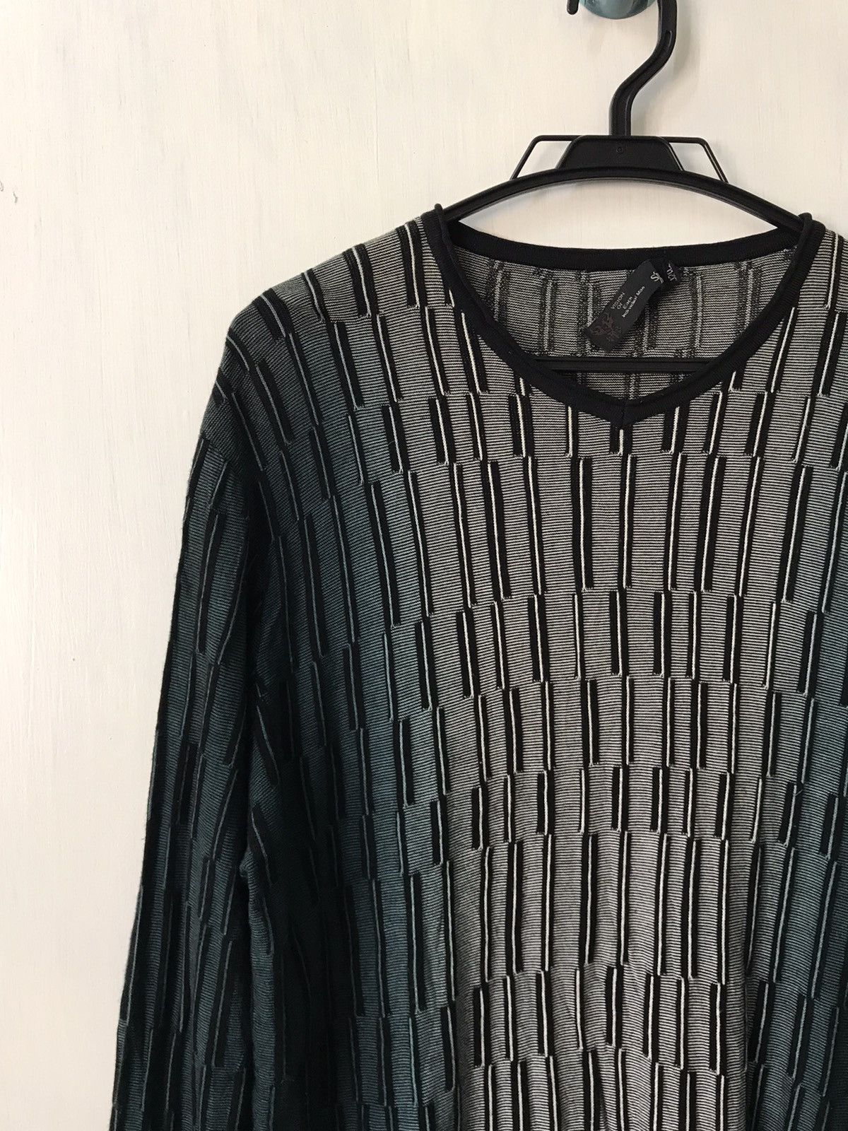 Japanese Brand 💥Steals💥Nice Pattern Jumper Long Sleeve Size US M / EU 48-50 / 2 - 3 Thumbnail