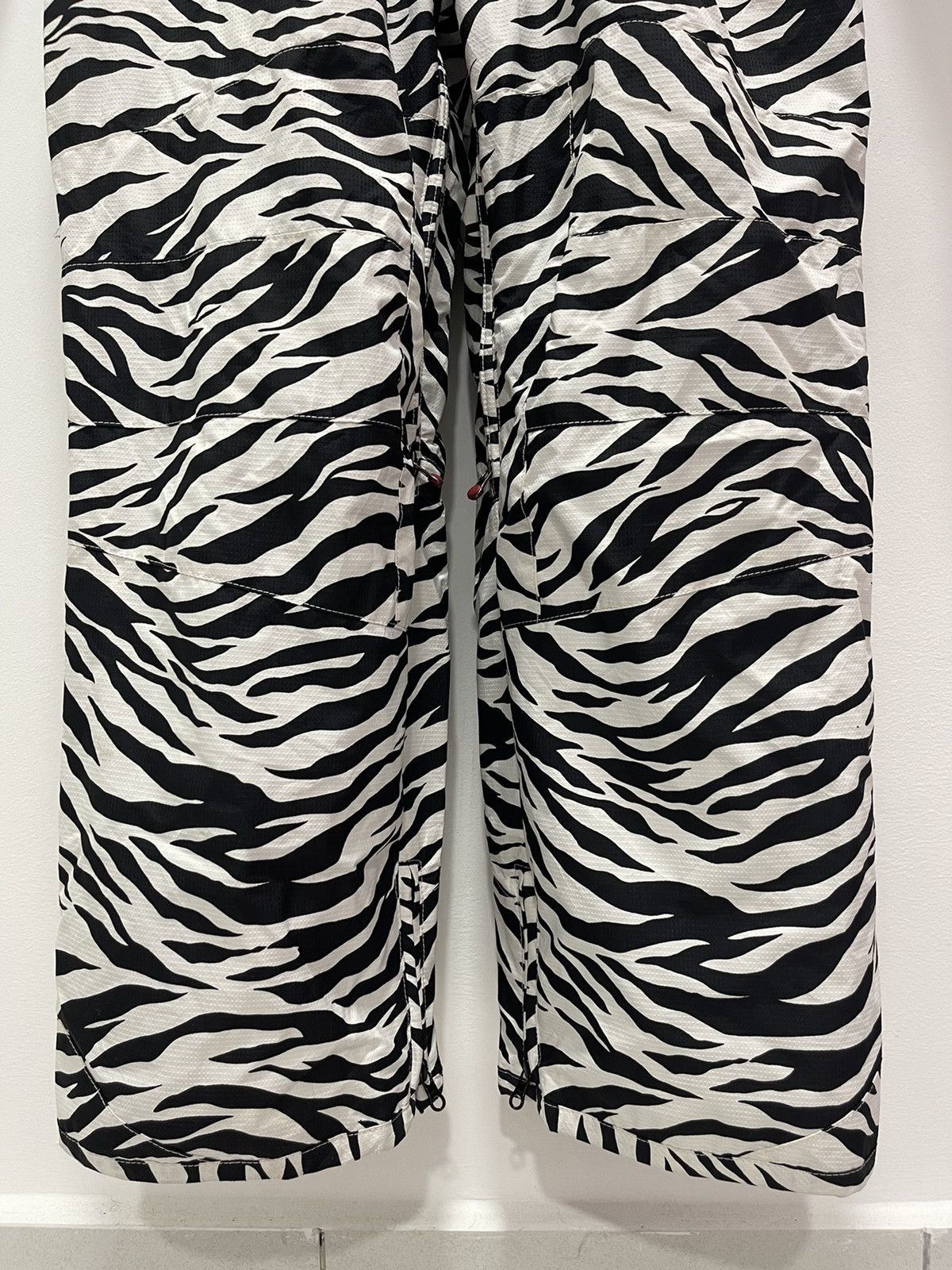 JAPANESE ZEBRA PRINT OVERALL SKI WINTER