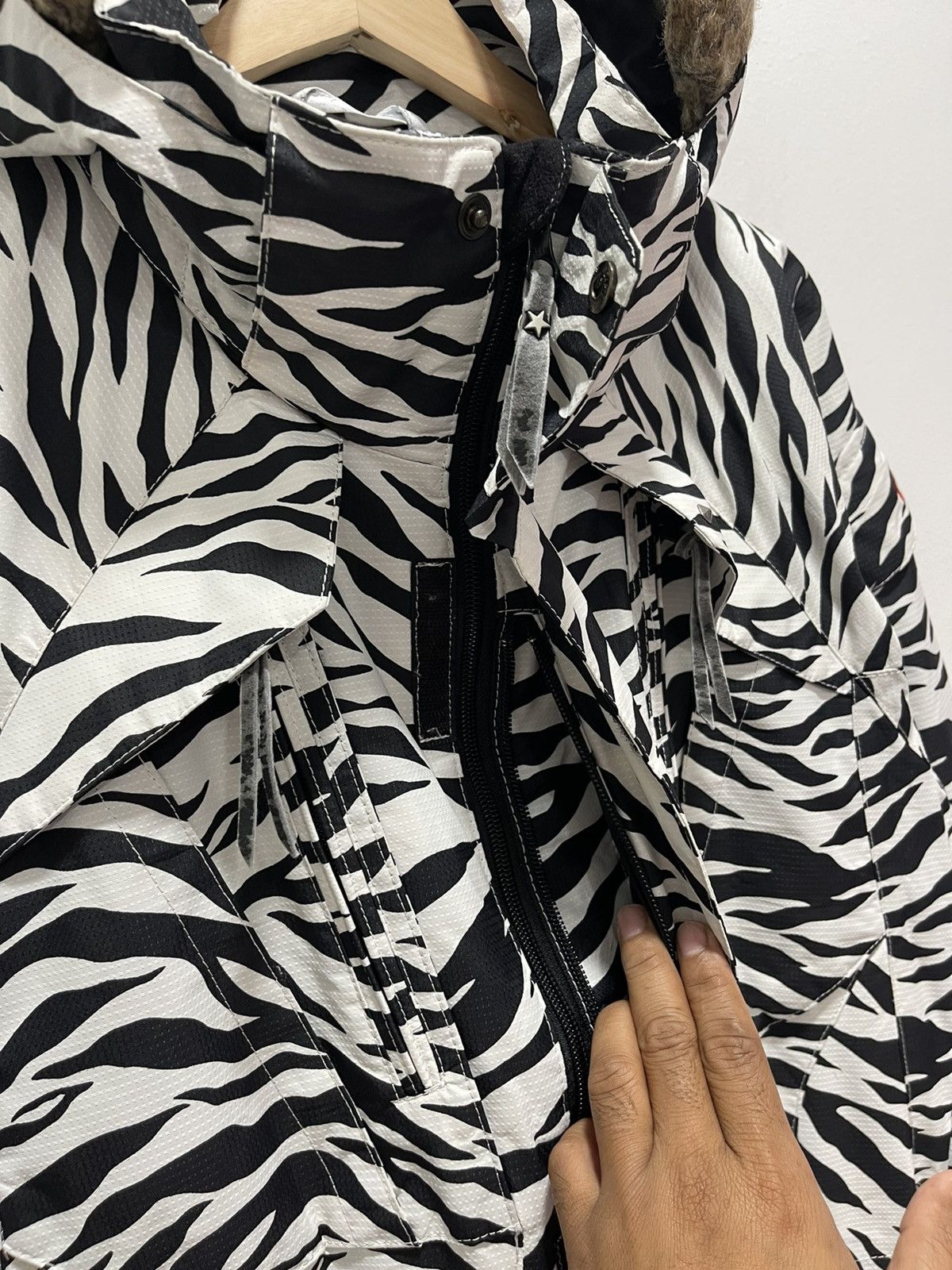 JAPANESE ZEBRA PRINT OVERALL SKI WINTER