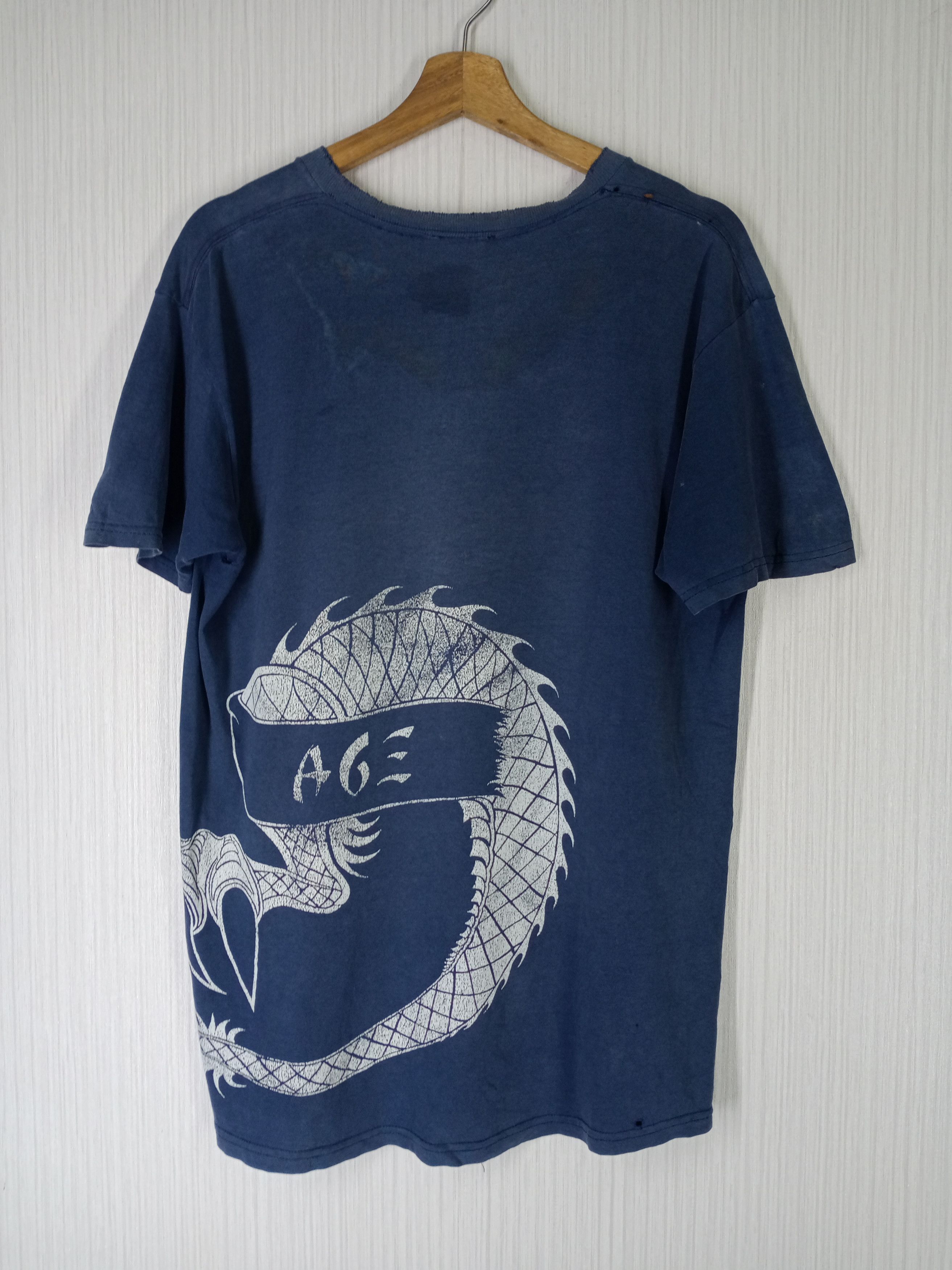 Very Vintage 90s Distressed Bronze Age Dragon Tshirt, Men's (Size L) — image 2 of 6