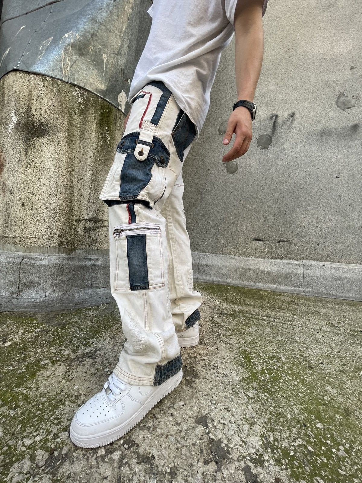 Japanese Brand Vintage Rusty Distressed Denim Cargo Jeans Size US 32 / EU 48 - 13 Thumbnail