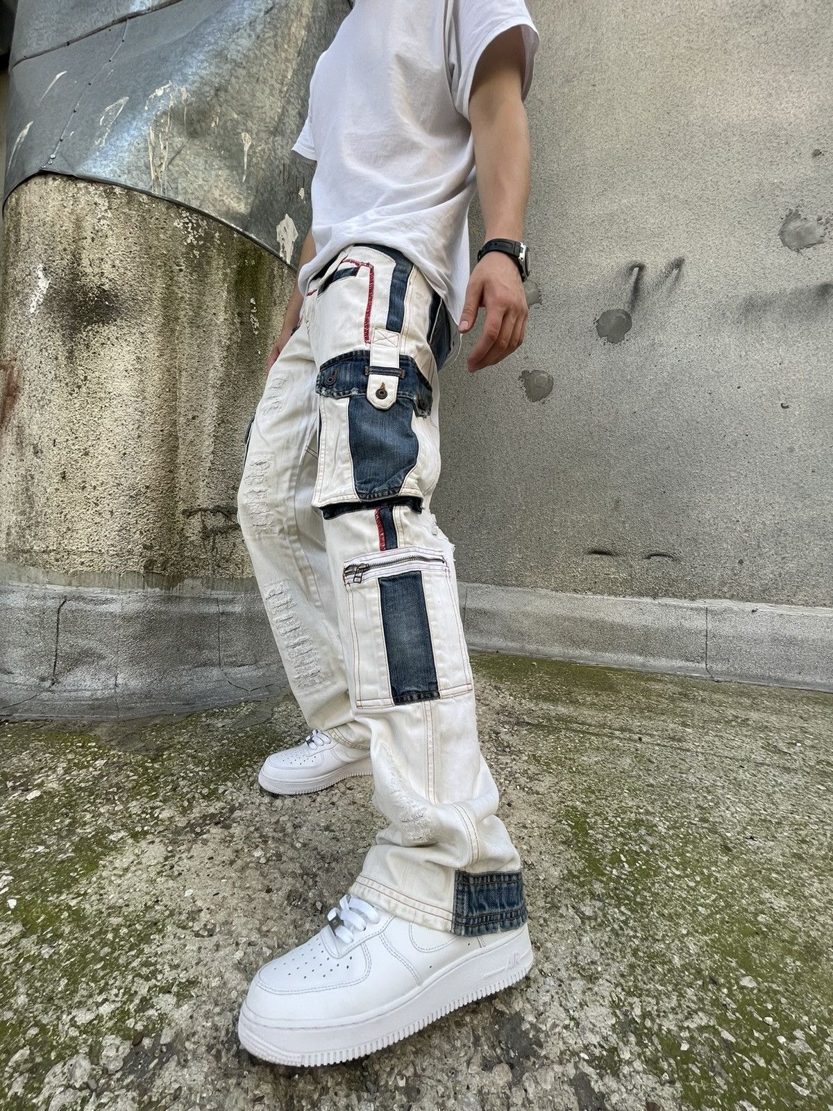 Japanese Brand Vintage Rusty Distressed Denim Cargo Jeans Size US 32 / EU 48 - 1 Thumbnail