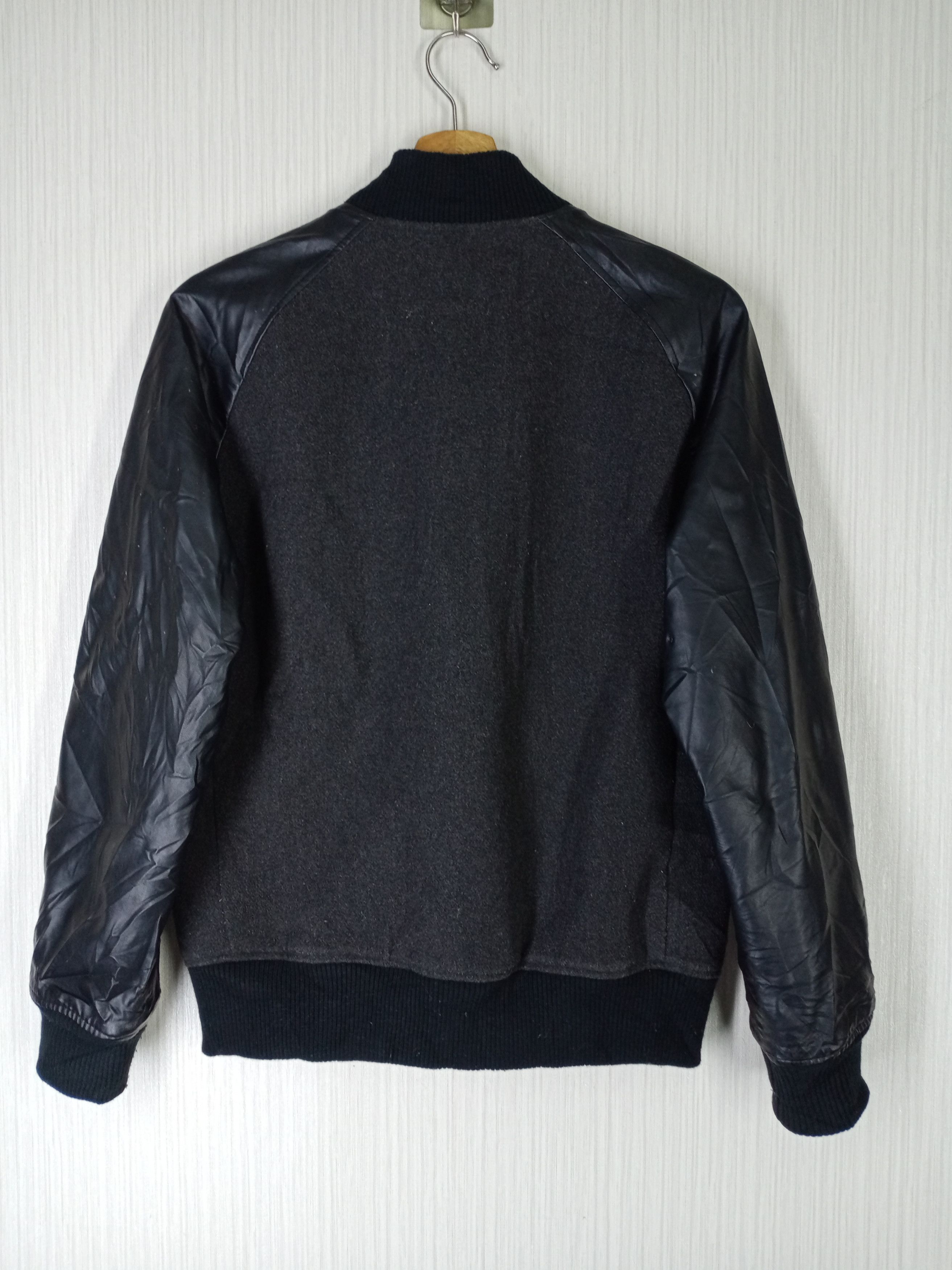 Uniqlo RARE UNIQLO VARSITY BOMBER JACKET Size US S / EU 44-46 / 1 - 4 Thumbnail