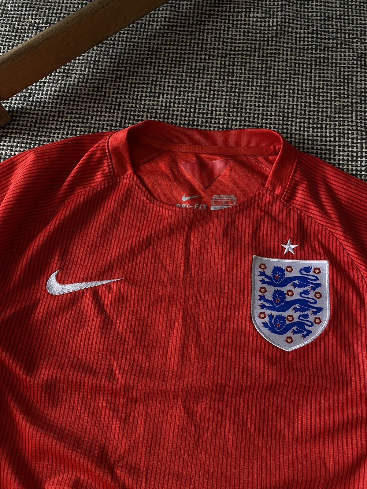 Nike Rare vintage Soccer jersey Nike England y2k Size US M / EU 48-50 / 2 - 2 Thumbnail