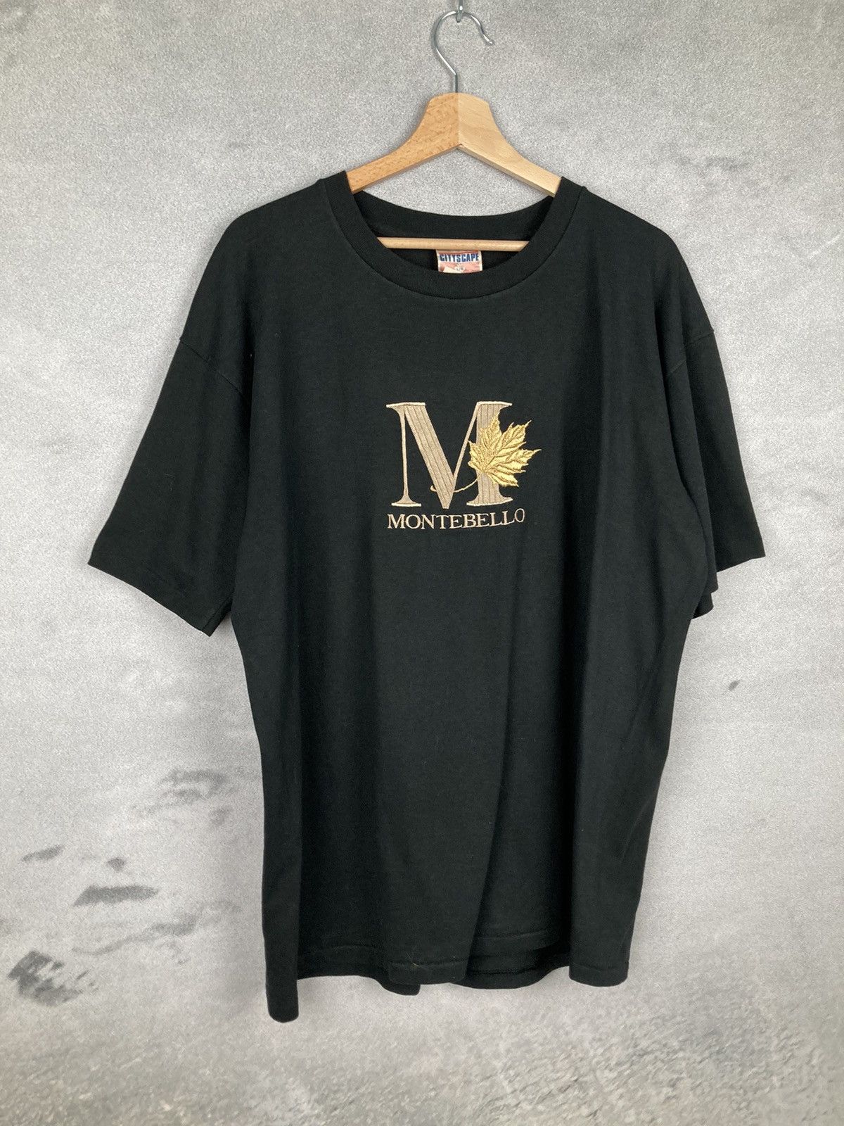 Vintage Vintage Canada Montobello Embroidered Logo Tee 90s Size US L / EU 52-54 / 3 - 4 Thumbnail