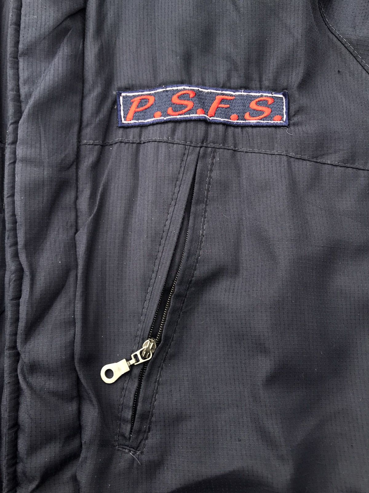 Vintage Vintage P.S.F.S Heat Assist Windbreaker Hoodie Size US XL / EU 56 / 4 - 5 Thumbnail
