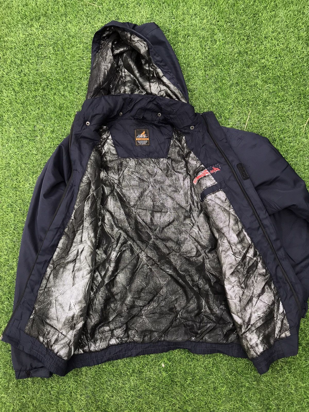 Vintage Vintage P.S.F.S Heat Assist Windbreaker Hoodie Size US XL / EU 56 / 4 - 3 Thumbnail