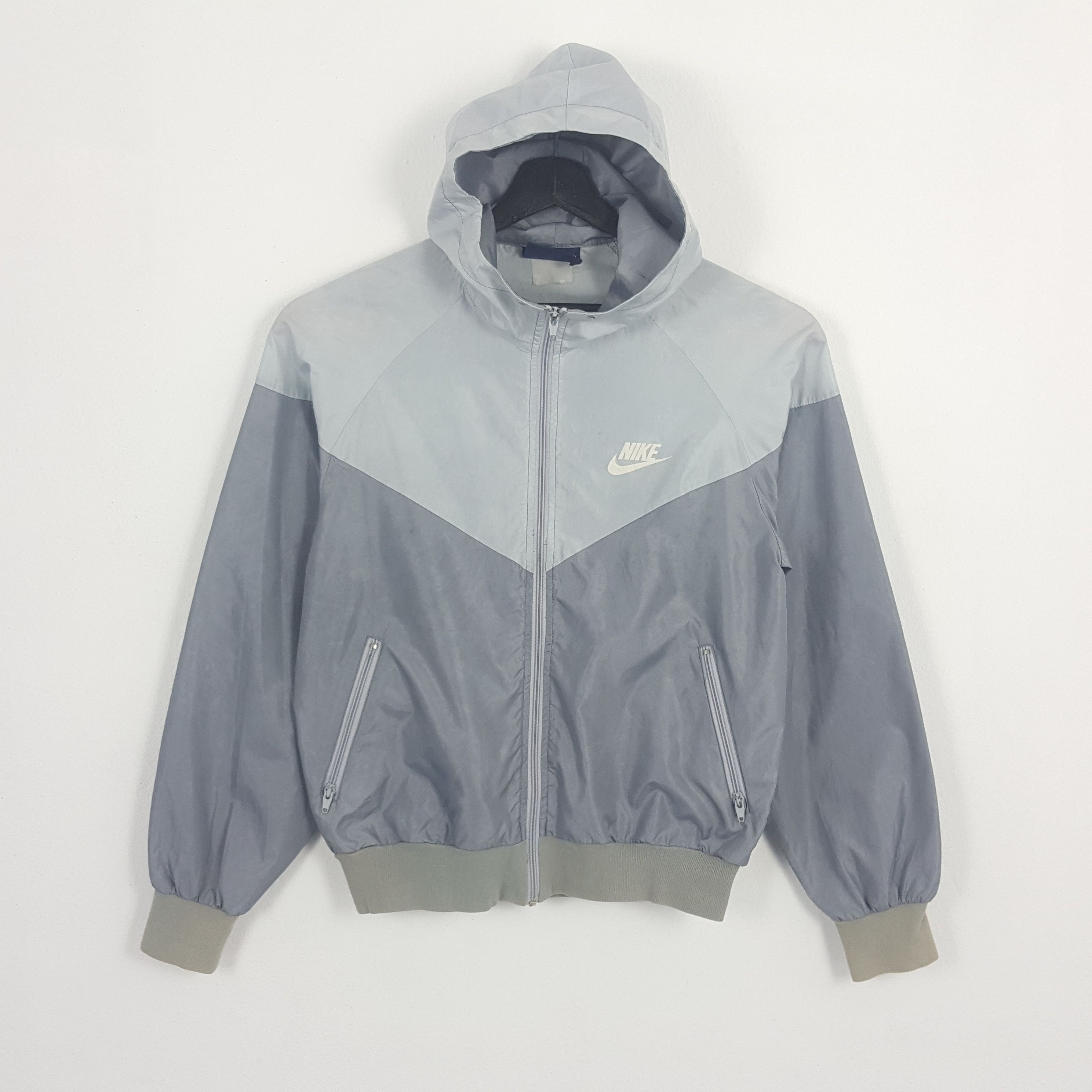 Nike × Vintage NIKE Small Swoosh Blue Tag Windbreaker Hoodies Size US M / EU 48-50 / 2 - 1 Thumbnail