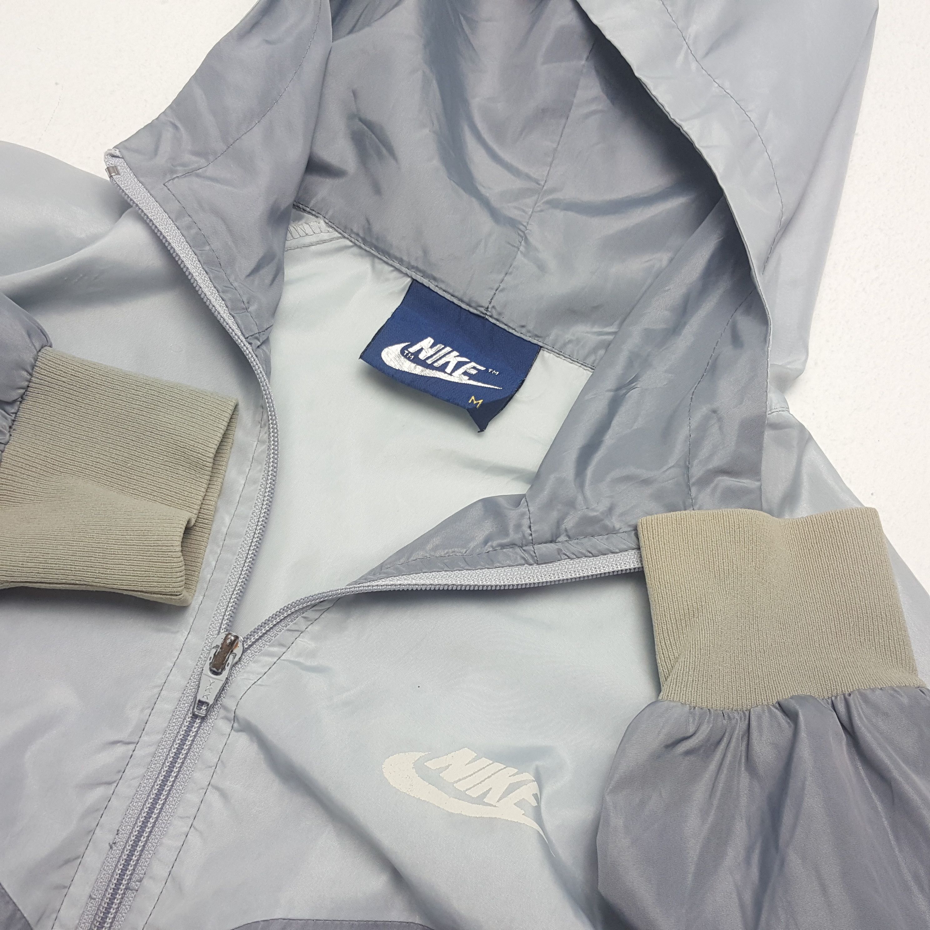Nike × Vintage NIKE Small Swoosh Blue Tag Windbreaker Hoodies Size US M / EU 48-50 / 2 - 7 Thumbnail