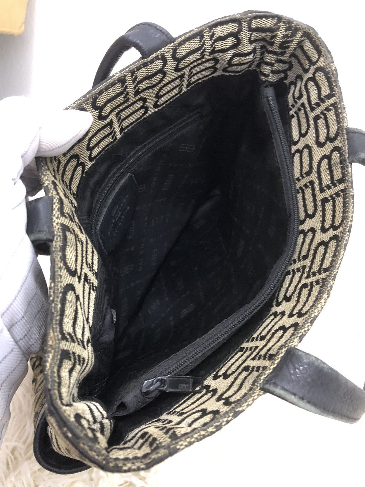 Balenciaga Balenciaga Paris BB Tote Bag Size ONE SIZE - 20 Thumbnail