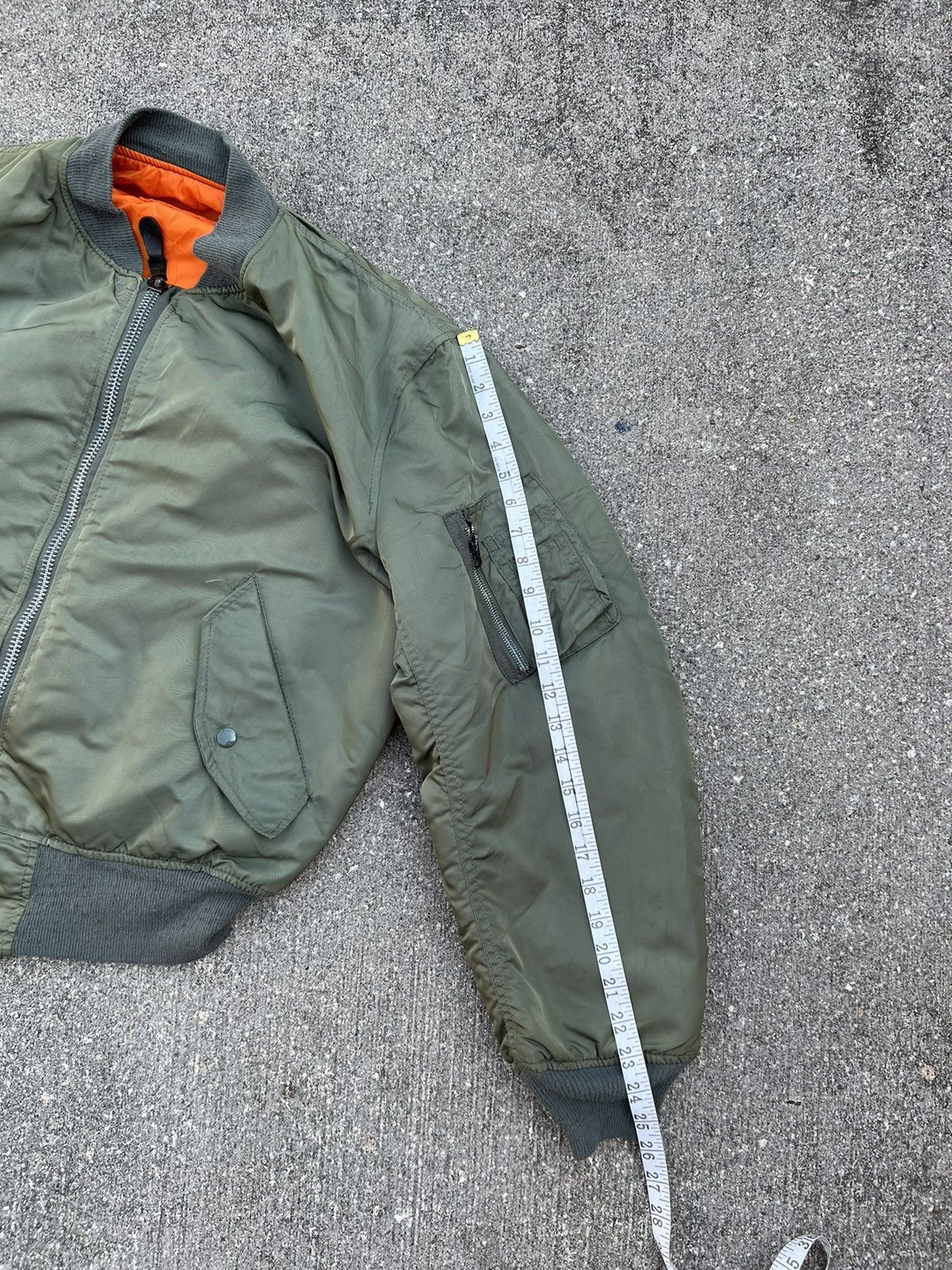 Alpha Industries Vintage 80s Alpha Industries USAF MA-1 Bomber Jacket Size US L / EU 52-54 / 3 - 16 Thumbnail