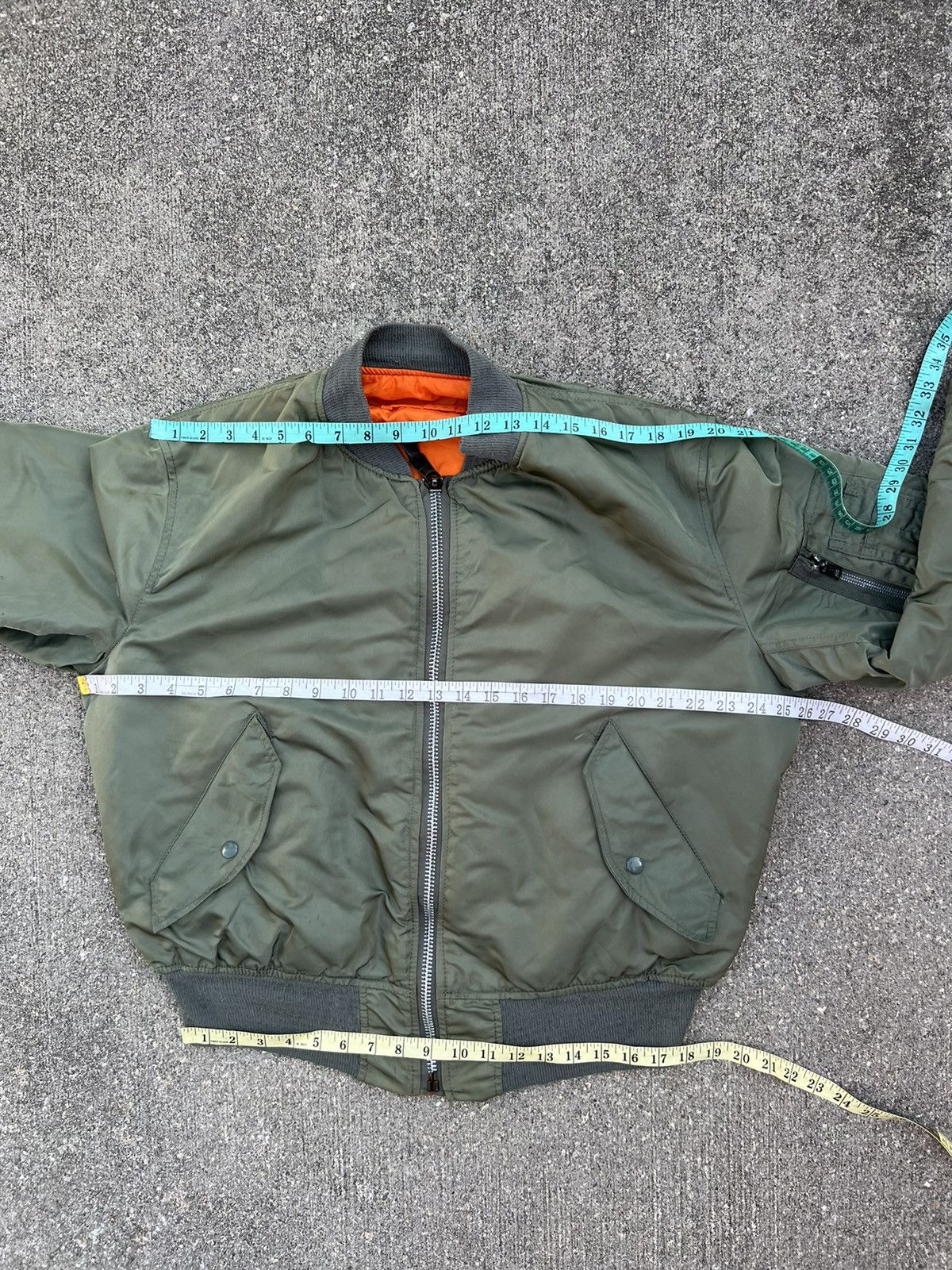 Alpha Industries Vintage 80s Alpha Industries USAF MA-1 Bomber Jacket Size US L / EU 52-54 / 3 - 15 Thumbnail