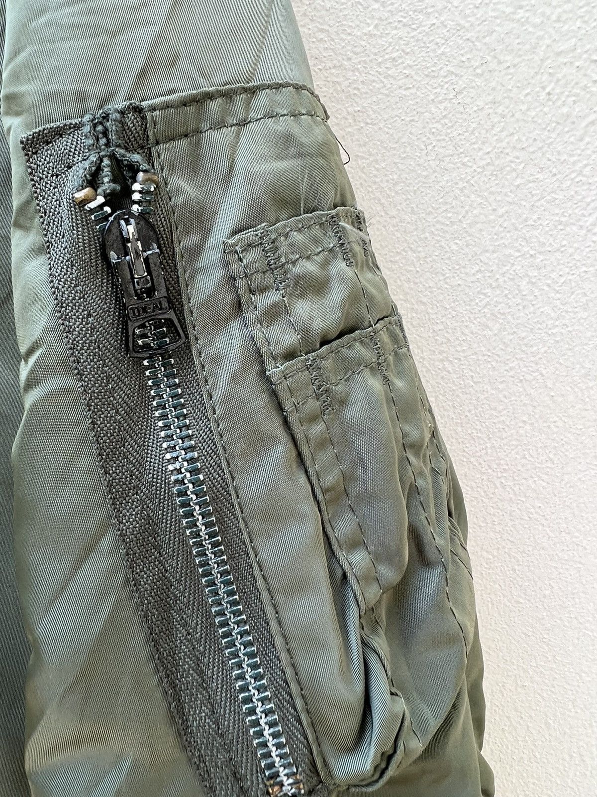 Alpha Industries Vintage 80s Alpha Industries USAF MA-1 Bomber Jacket Size US L / EU 52-54 / 3 - 5 Thumbnail