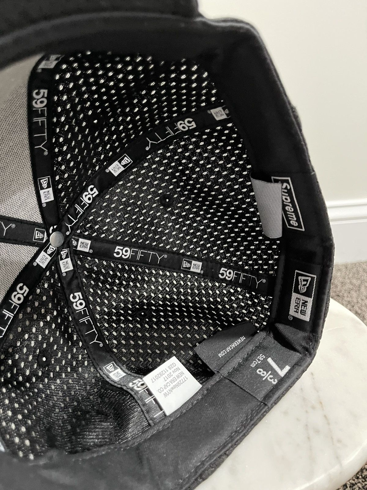 Supreme Supreme New Era SS18 Black Mesh Baseball Fitted Box Logo Hat Size ONE SIZE - 7 Thumbnail