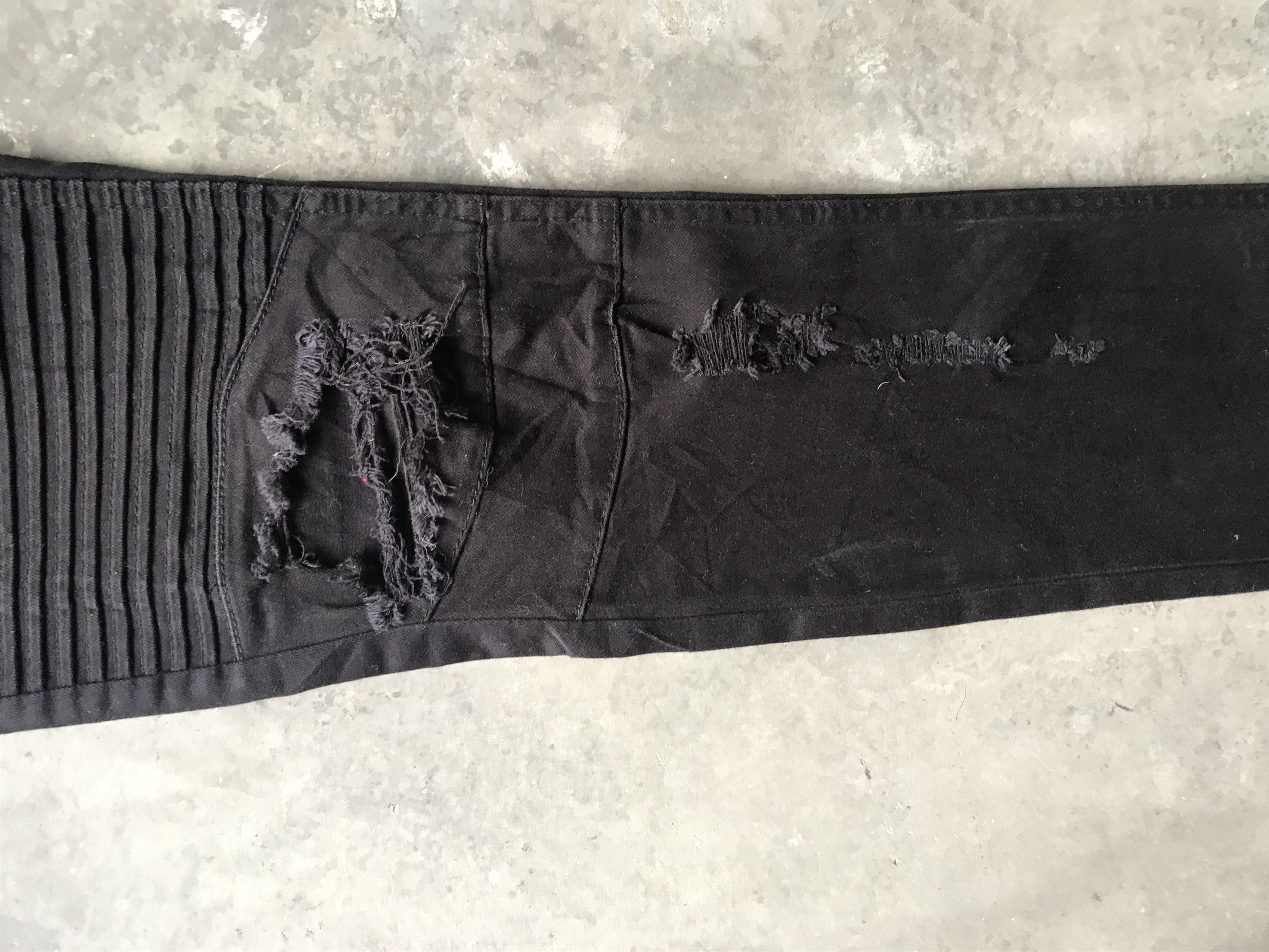 Divided H&M Skinny Distressed Biker Pant Size US 31 - 4 Thumbnail