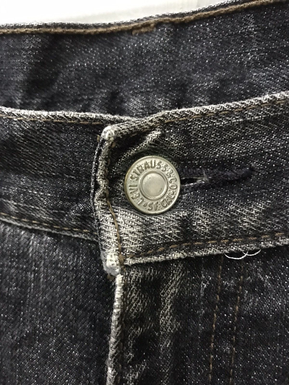 Levi's Levis 533 Button 359 Black Denim Size US 31 - 8 Thumbnail