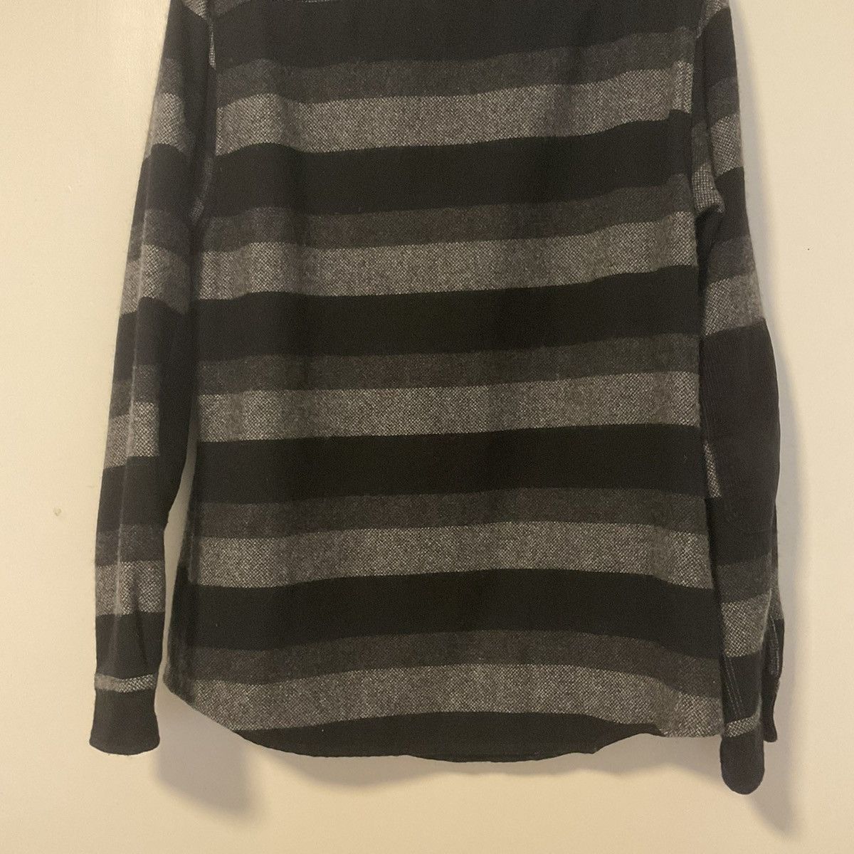 Wings + Horns Wings + Horns Elbow Patch Plaid Flannel Size US L / EU 52-54 / 3 - 9 Thumbnail