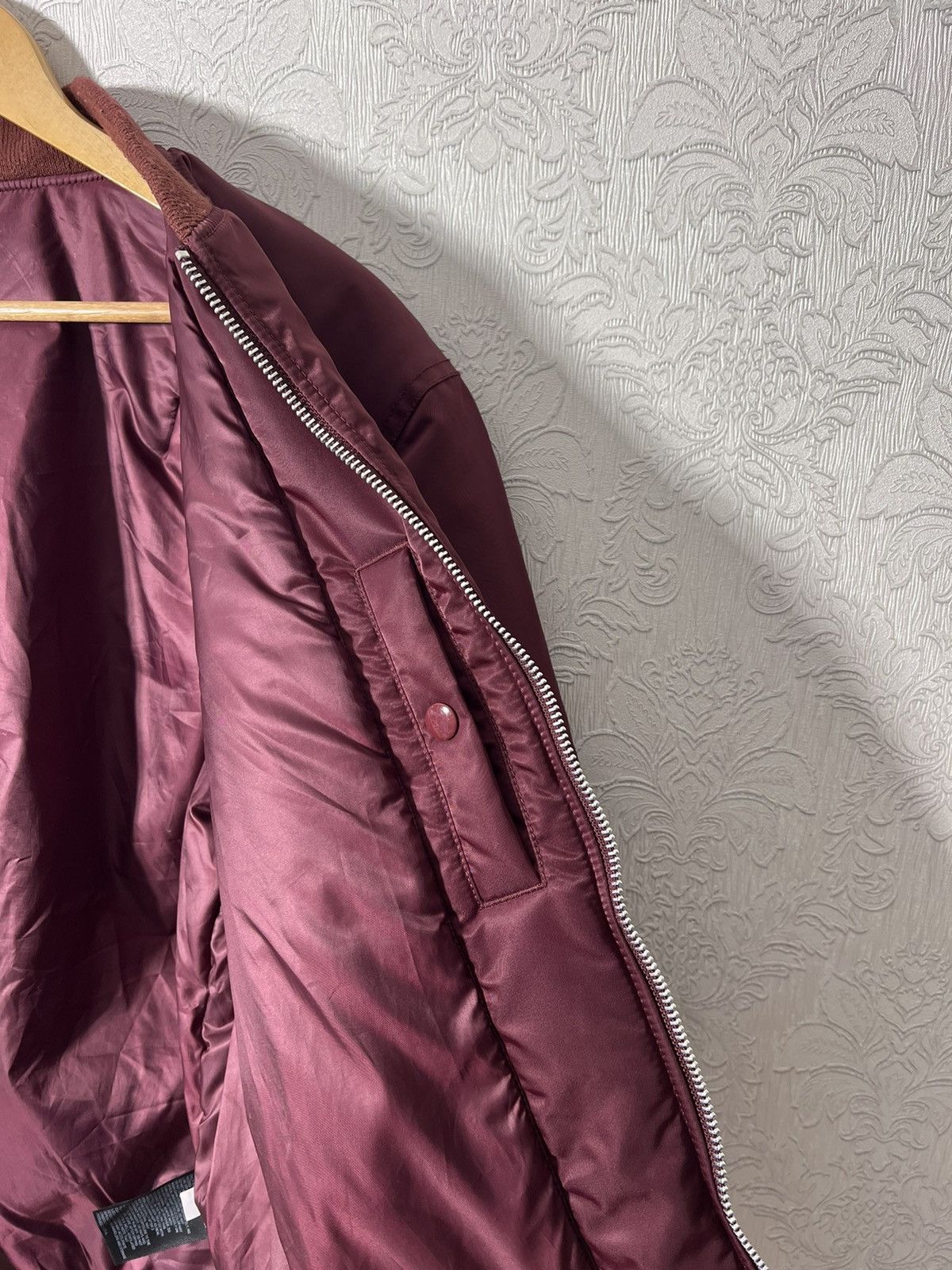 Uniqlo Uniqlo Bomber Jacket Size US M / EU 48-50 / 2 - 8 Thumbnail