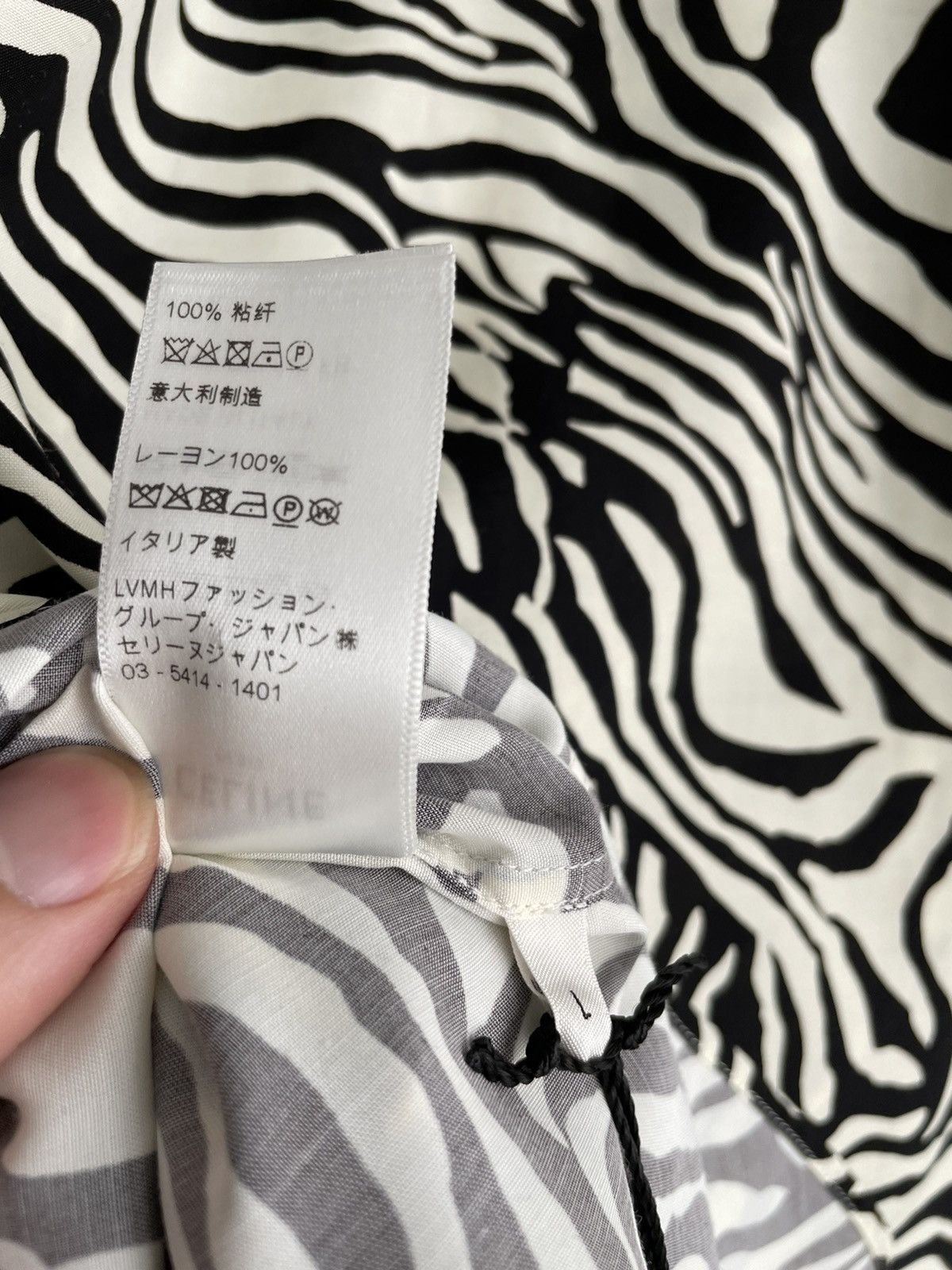Celine × Hedi Slimane × Yves Saint Laurent $1k+ Limited Runway 2019 FW Hedi Slimane Runway Zebra Shirt Size US L / EU 52-54 / 3 - 14 Thumbnail