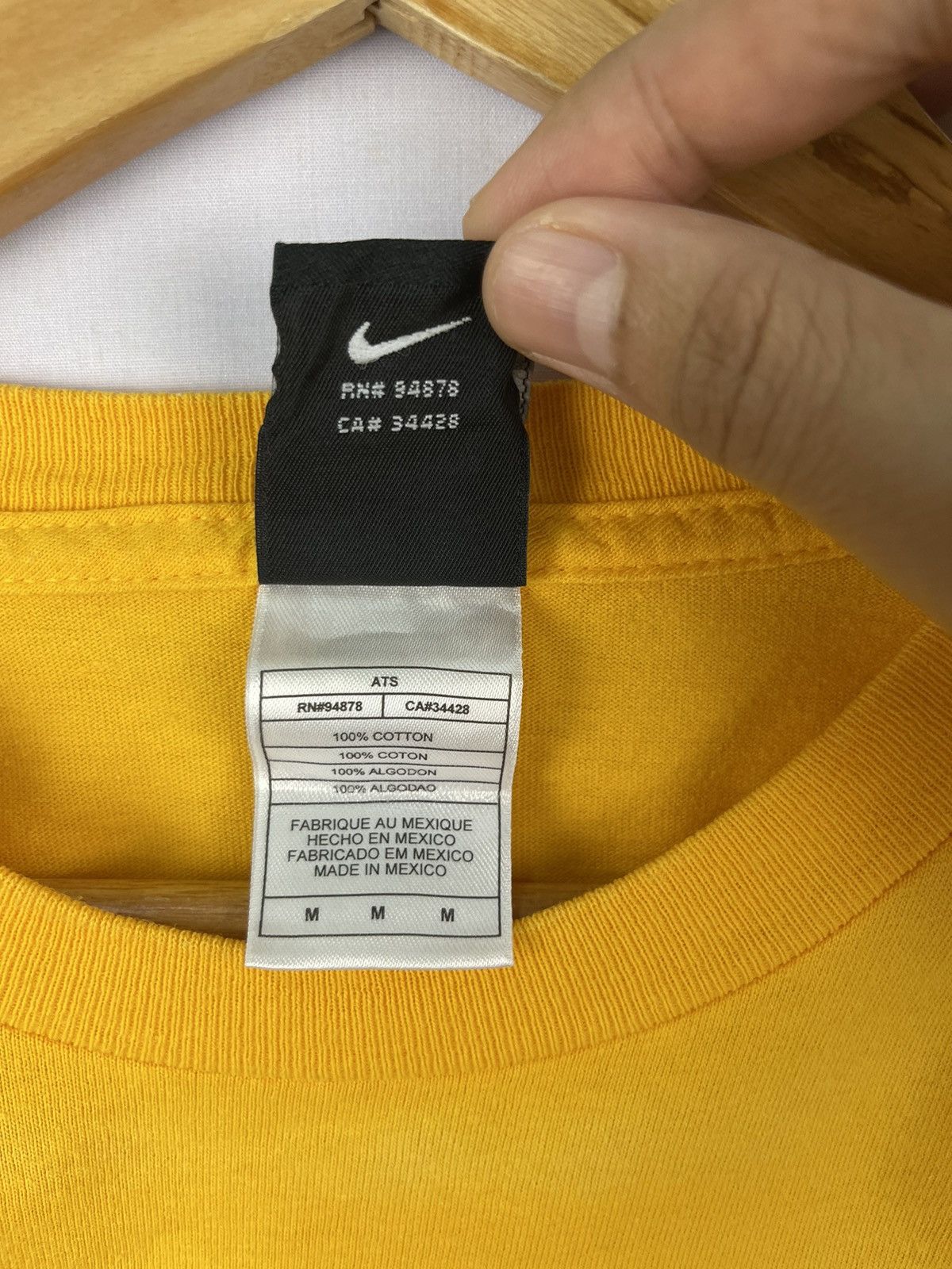 NBA × Nike Vintage Kobe Bryant Lakers Big Logo Yellow Size US M / EU 48-50 / 2 - 6 Thumbnail