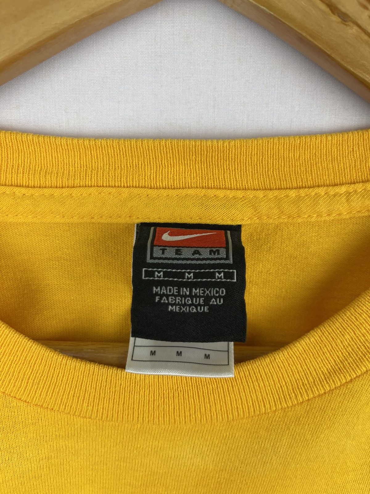 NBA × Nike Vintage Kobe Bryant Lakers Big Logo Yellow Size US M / EU 48-50 / 2 - 5 Thumbnail