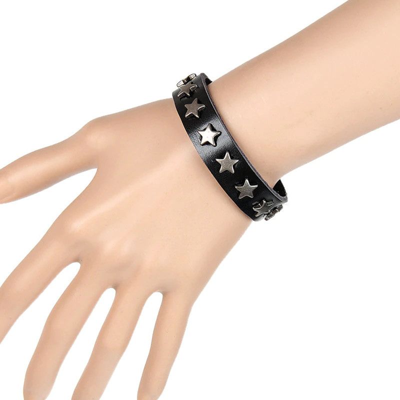Jewelry Star Spikes Rivet Bracelets Size ONE SIZE - 4 Thumbnail