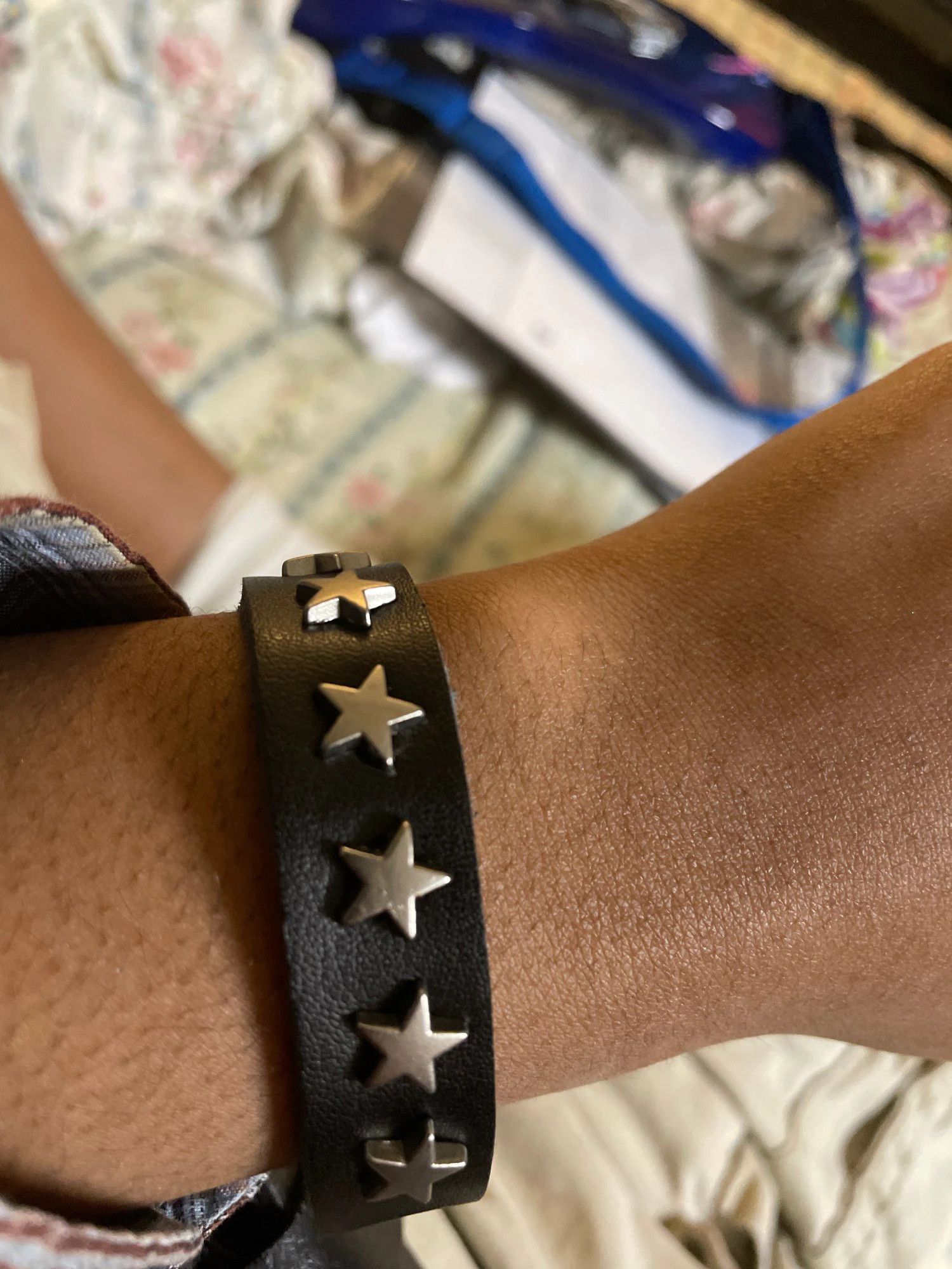 Jewelry Star Spikes Rivet Bracelets Size ONE SIZE - 2 Thumbnail