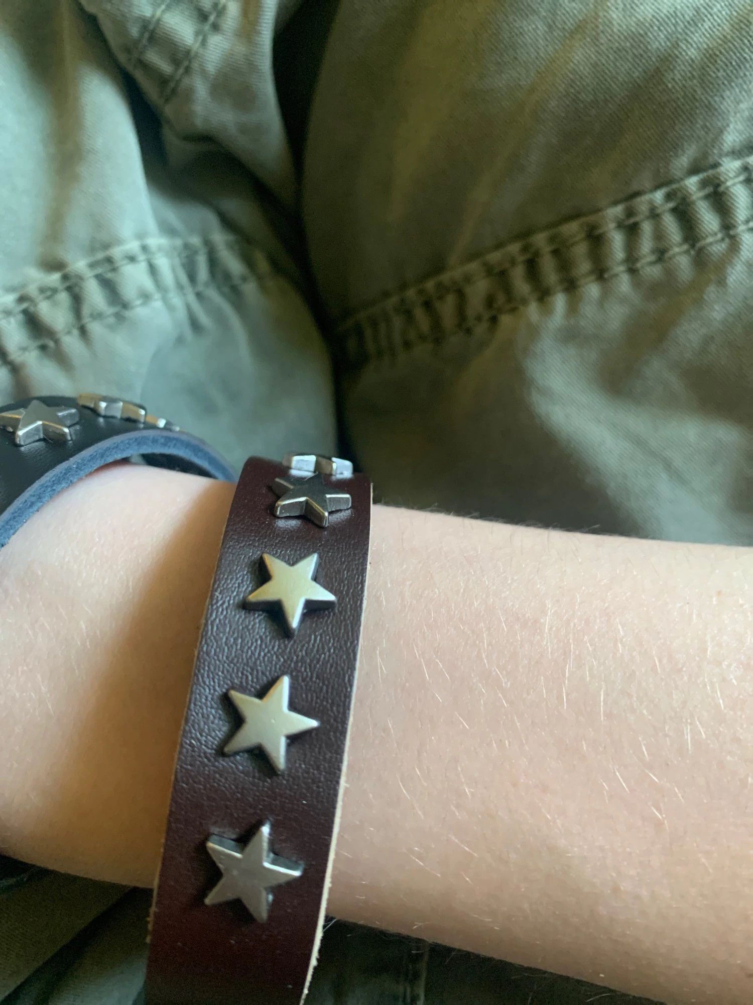 Jewelry Star Spikes Rivet Bracelets Size ONE SIZE - 3 Thumbnail
