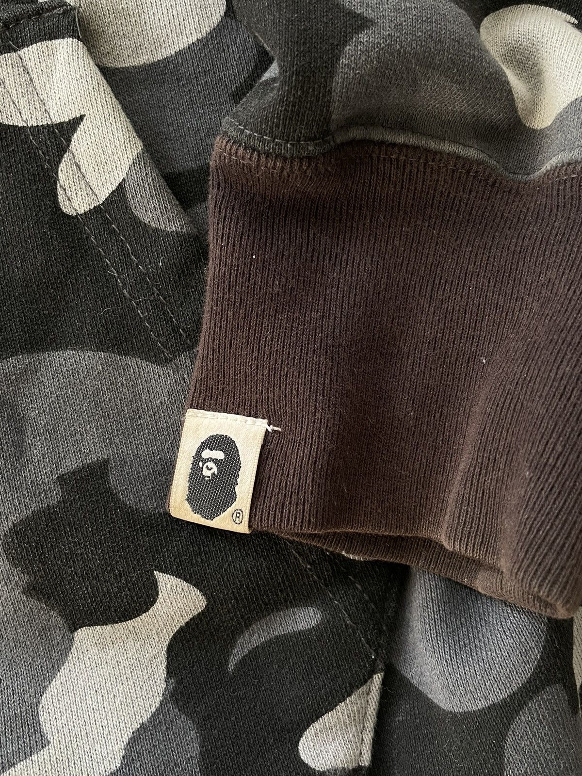 Bape × Undefeated Bape x Undefeated split hoodie Size US L / EU 52-54 / 3 - 4 Thumbnail
