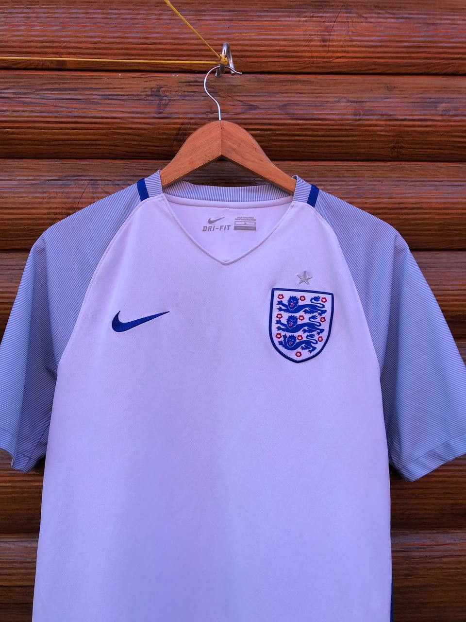 Other Nike England Soccer Jersey Size US M / EU 48-50 / 2 - 2 Thumbnail