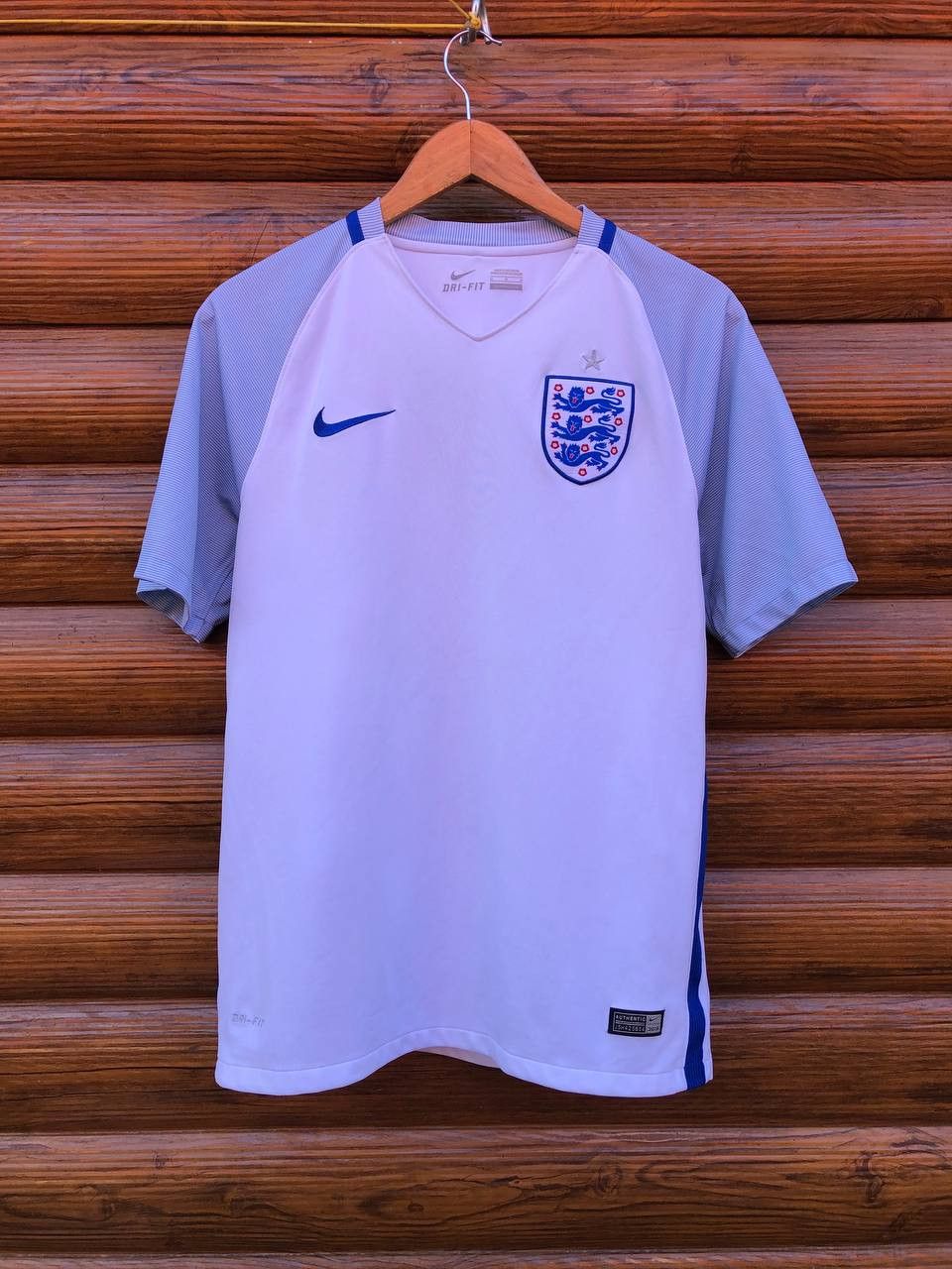 Other Nike England Soccer Jersey Size US M / EU 48-50 / 2 - 1 Thumbnail