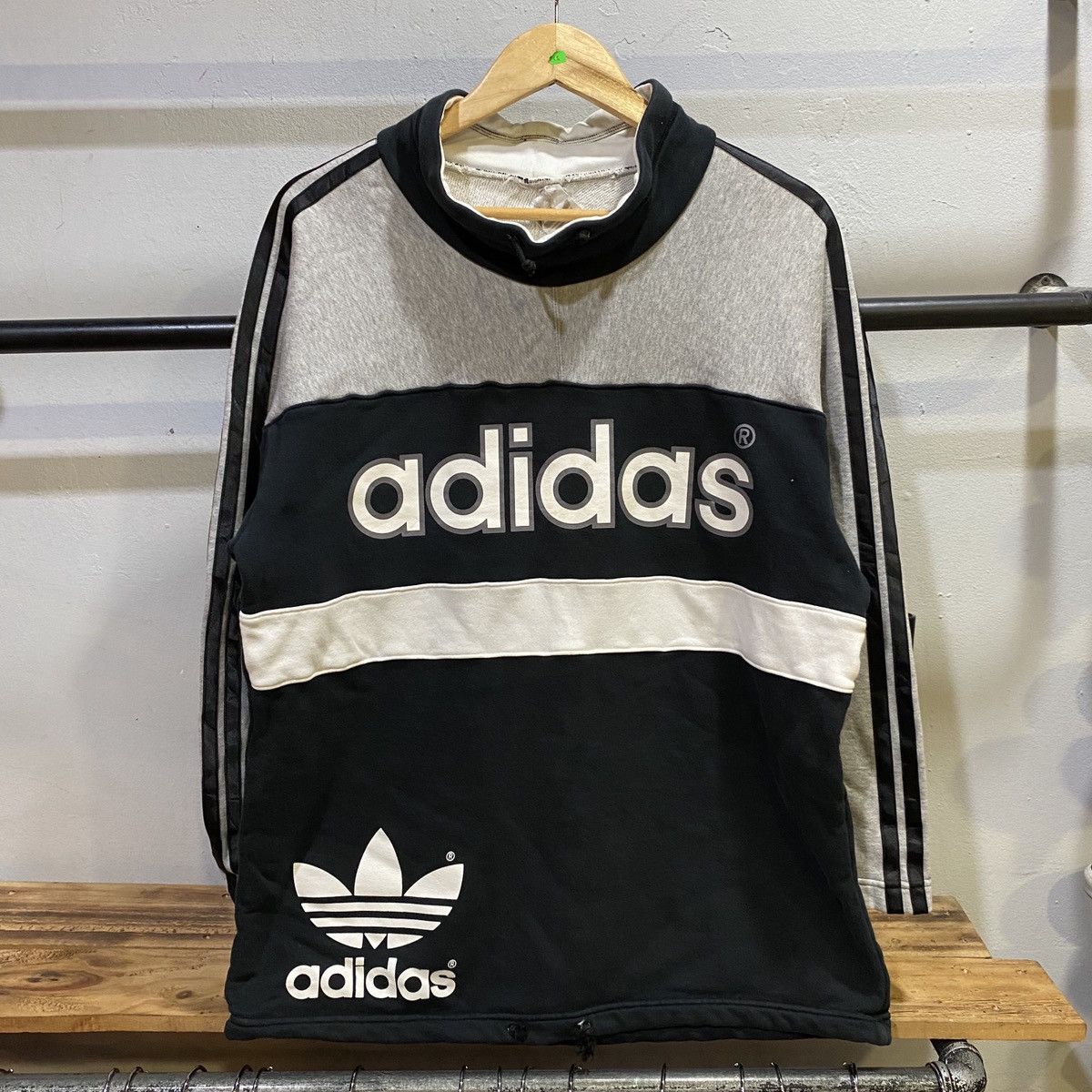 Adidas VINTAGE‼️Adidas Big Logo Trefoil Adjustable Sweaters Size US L / EU 52-54 / 3 - 1 Thumbnail