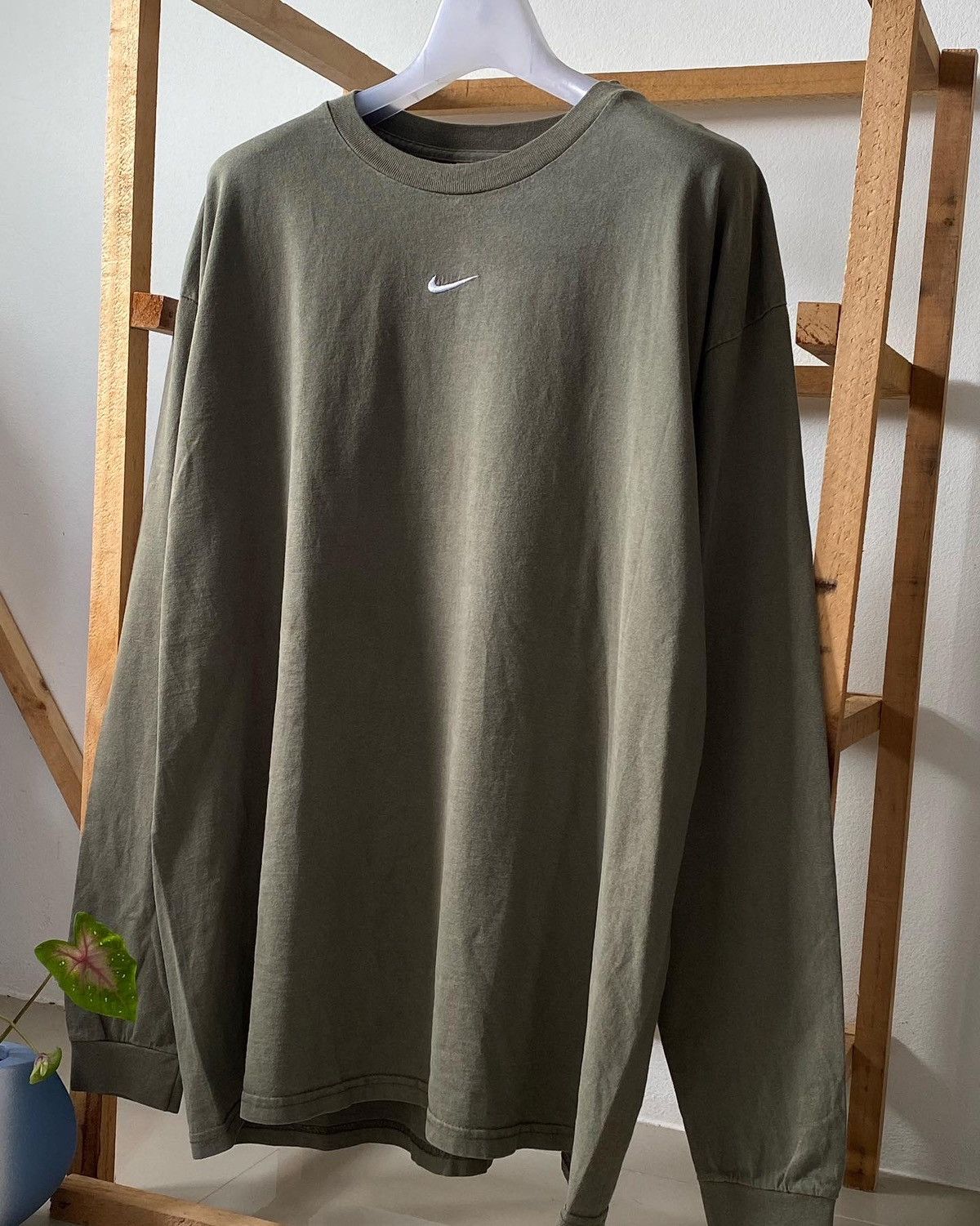 Nike × Vintage Vintage Y2K Olive Green Nike Center Swoosh Long Sleeve Tee Size US XL / EU 56 / 4 - 3 Thumbnail