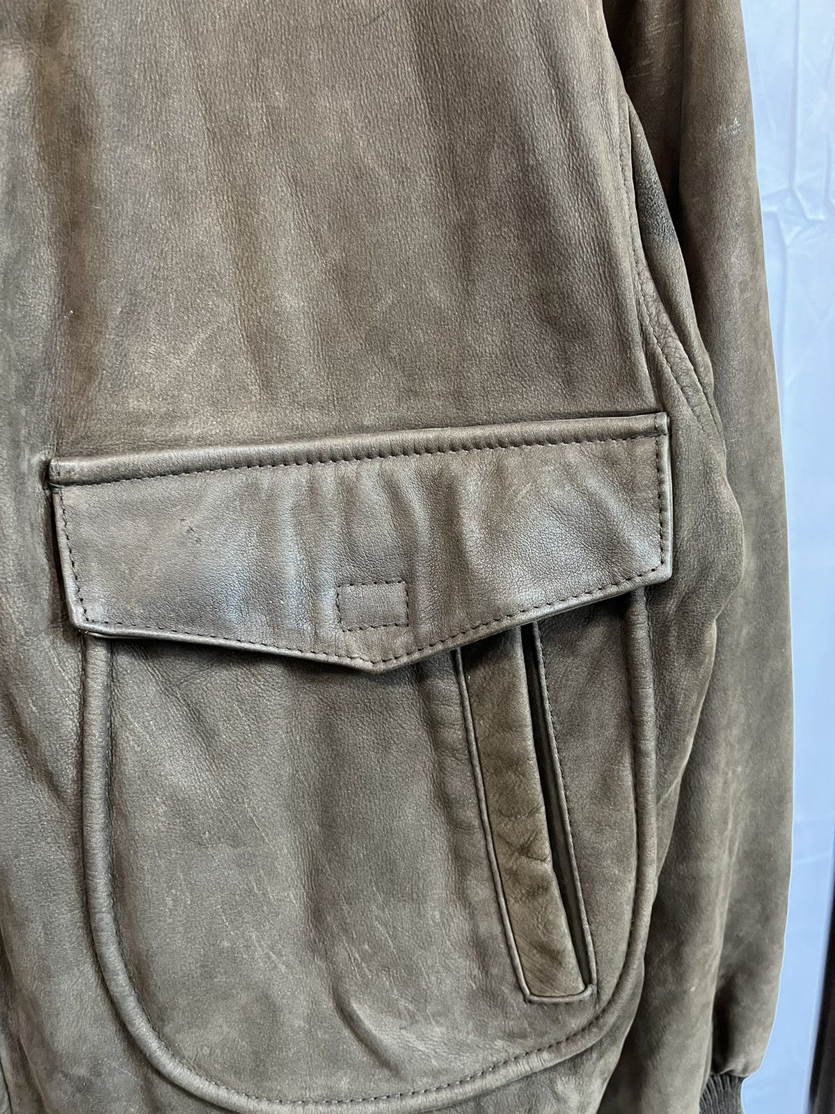 Vintage Faded Brown A2 Style Distressed Leather Jacket Size US L / EU 52-54 / 3 - 8 Thumbnail