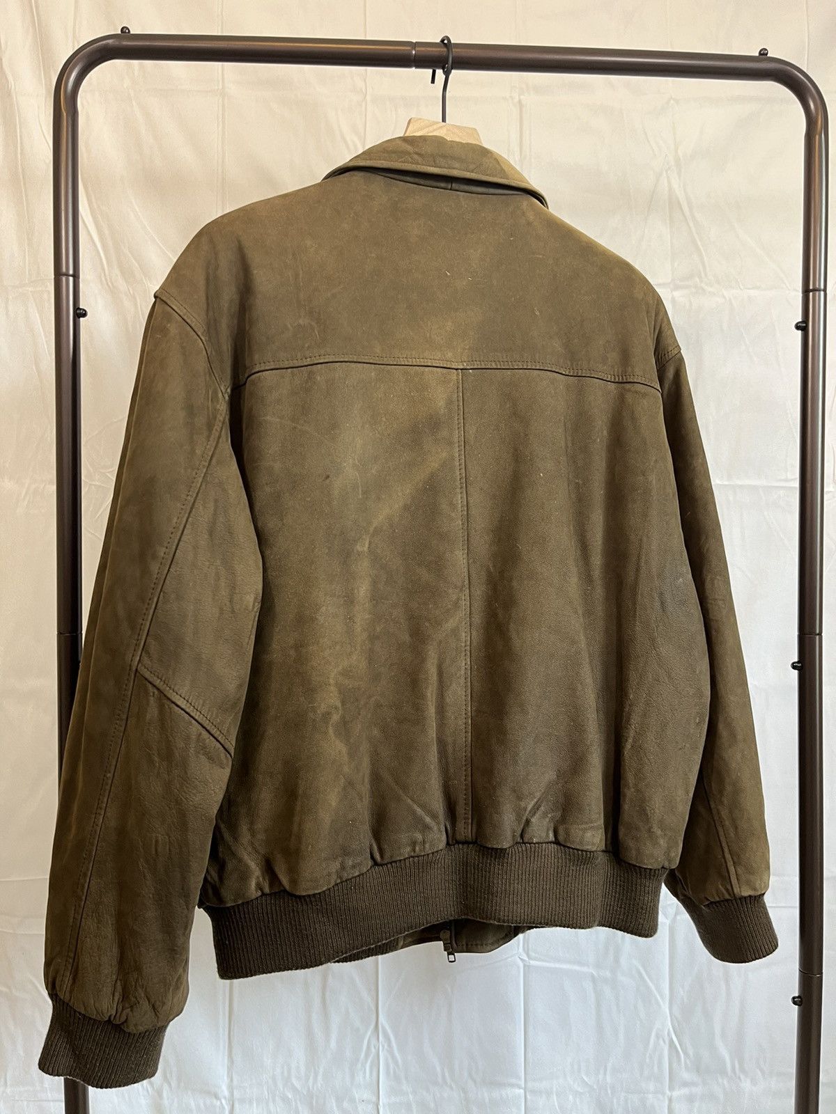 Vintage Faded Brown A2 Style Distressed Leather Jacket Size US L / EU 52-54 / 3 - 10 Thumbnail