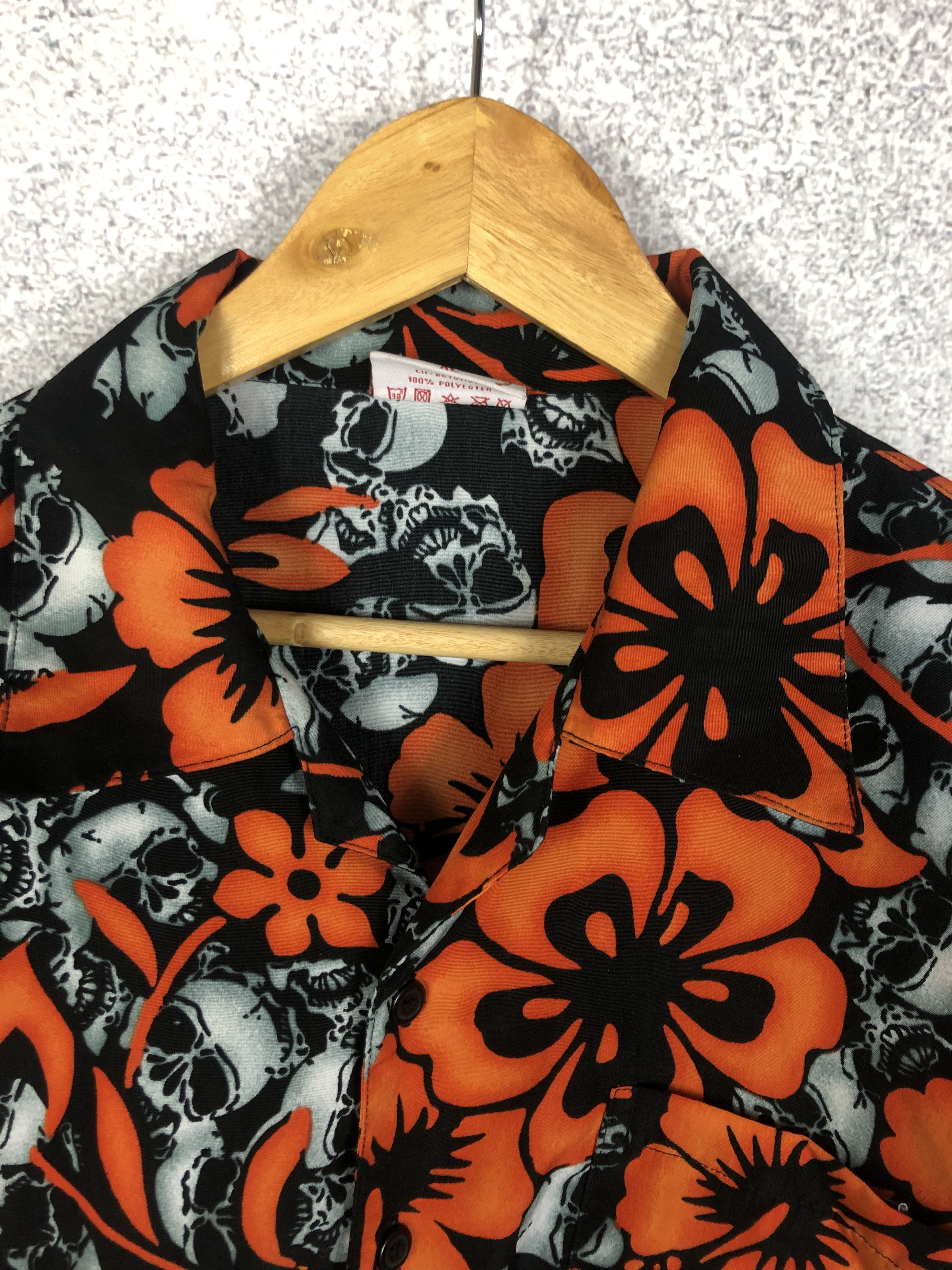 Other Skulls Overprinted Crazy Hawaiian shirt button up Size US XL / EU 56 / 4 - 5 Thumbnail