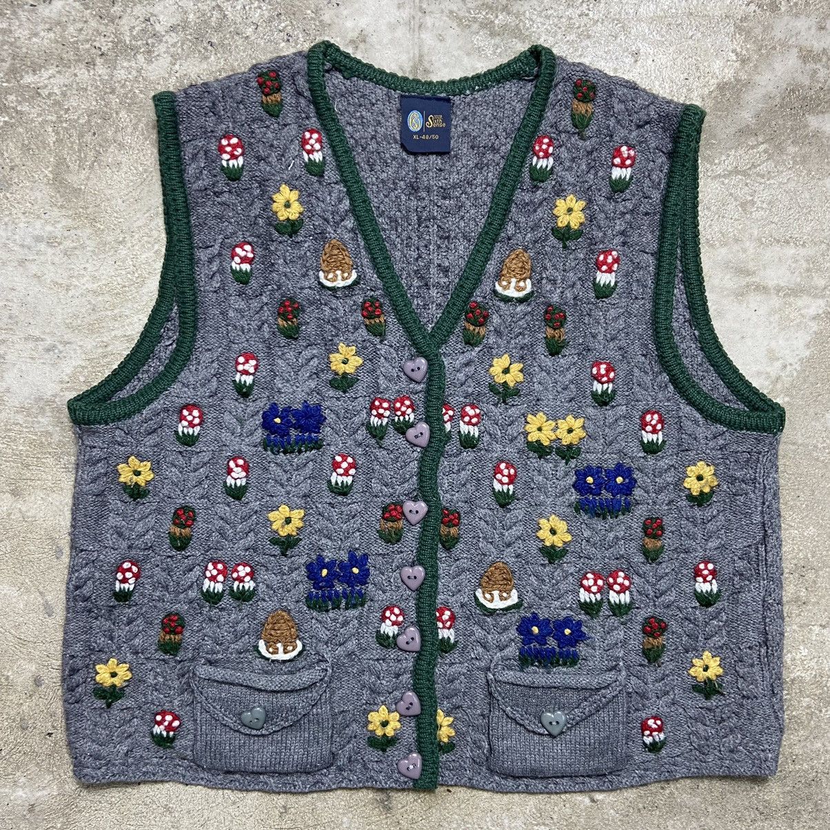 Handmade CUTE MUSHROOMS HANDCRAFTED KNITTED VEST 1980s - LOT № 2037 Size US XL / EU 56 / 4 - 1 Thumbnail