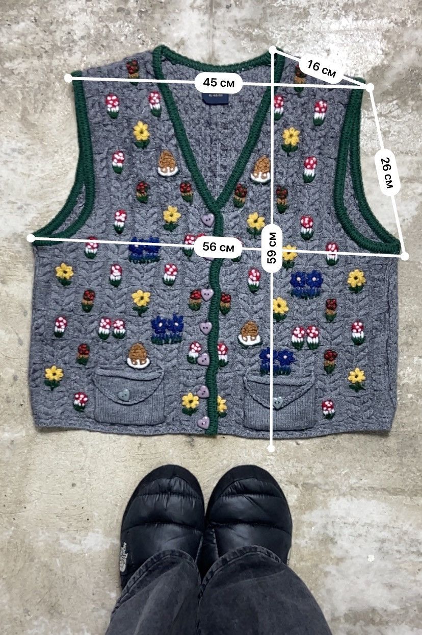 Handmade CUTE MUSHROOMS HANDCRAFTED KNITTED VEST 1980s - LOT № 2037 Size US XL / EU 56 / 4 - 9 Thumbnail