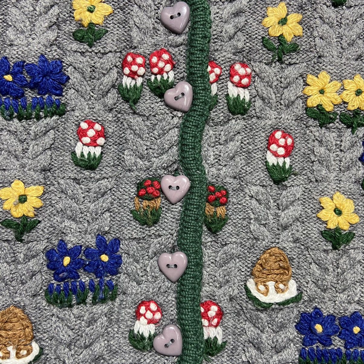 Handmade CUTE MUSHROOMS HANDCRAFTED KNITTED VEST 1980s - LOT № 2037 Size US XL / EU 56 / 4 - 6 Thumbnail