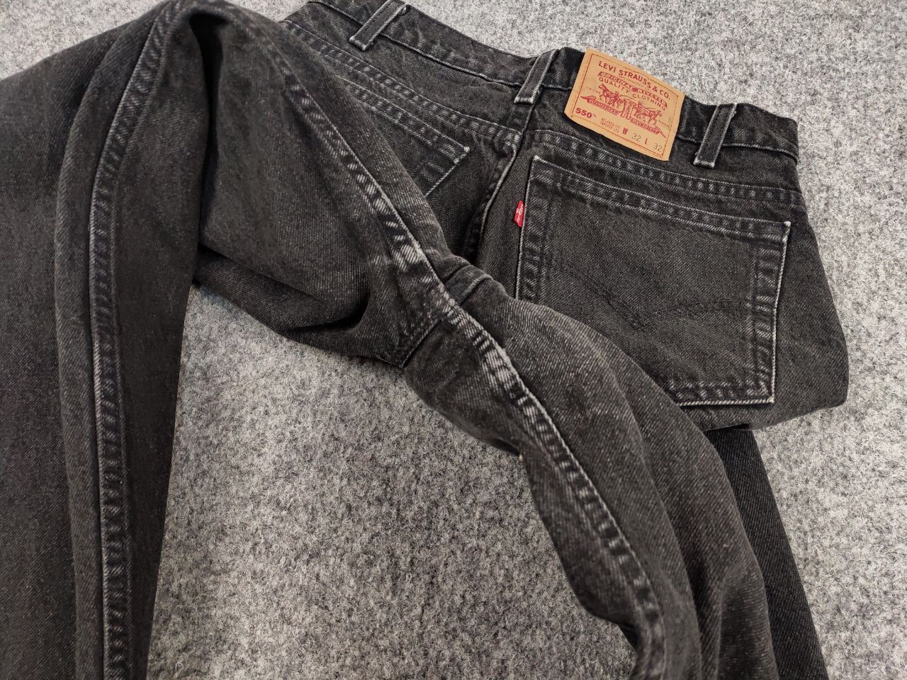 Levi's Vintage 90's levis 550 Black Denim mom Jeans Made in USA Size 32" / US 10 / IT 46 - 15 Thumbnail